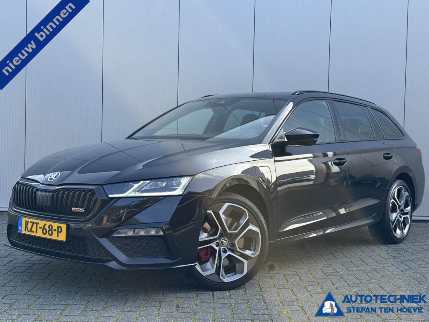 Skoda Octavia Combi 1.4 TSI RS iV Business 245PK Stoelmass. Carplay Camera 2022 - voorkant