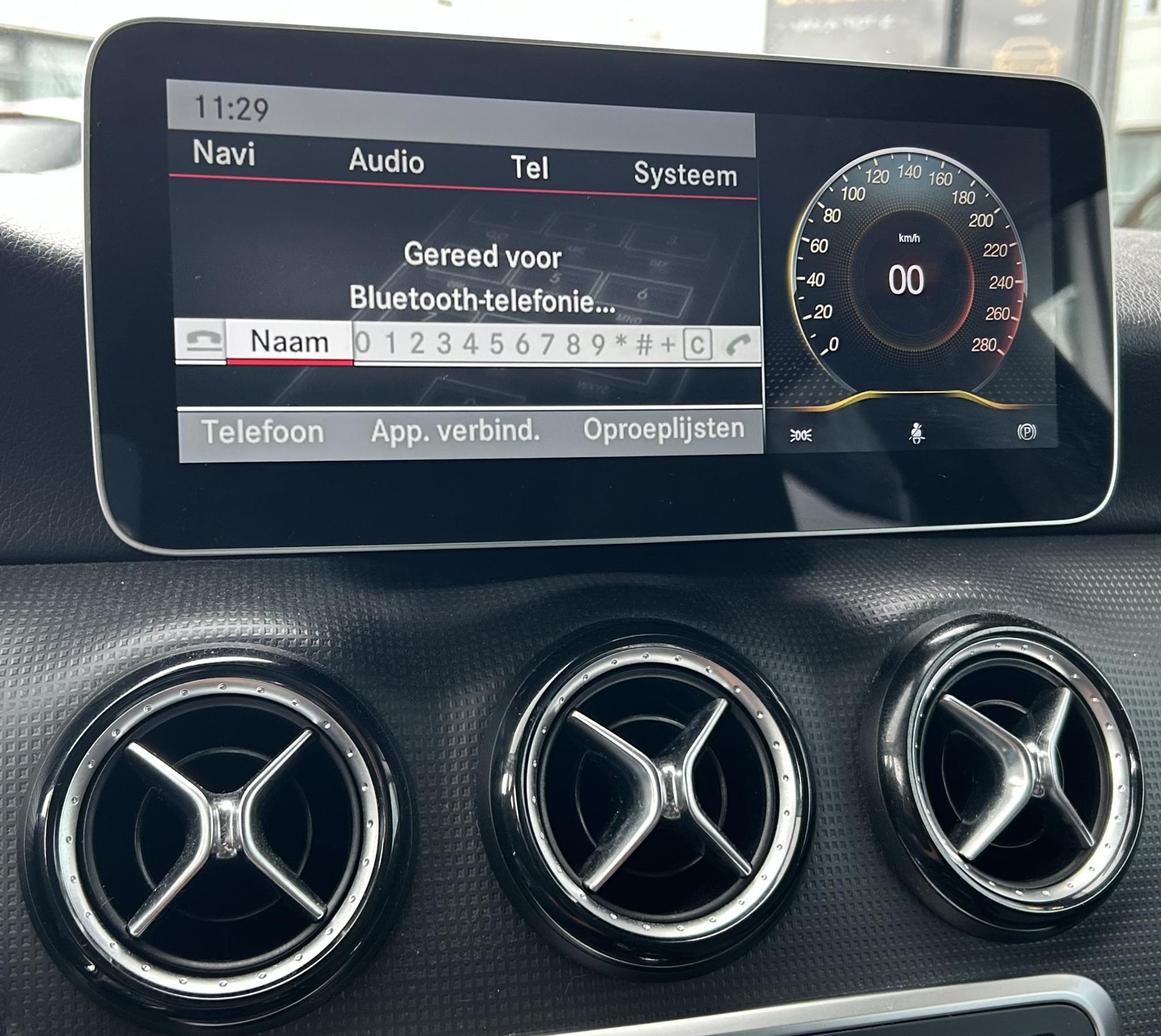 Foto van Mercedes-Benz A 180