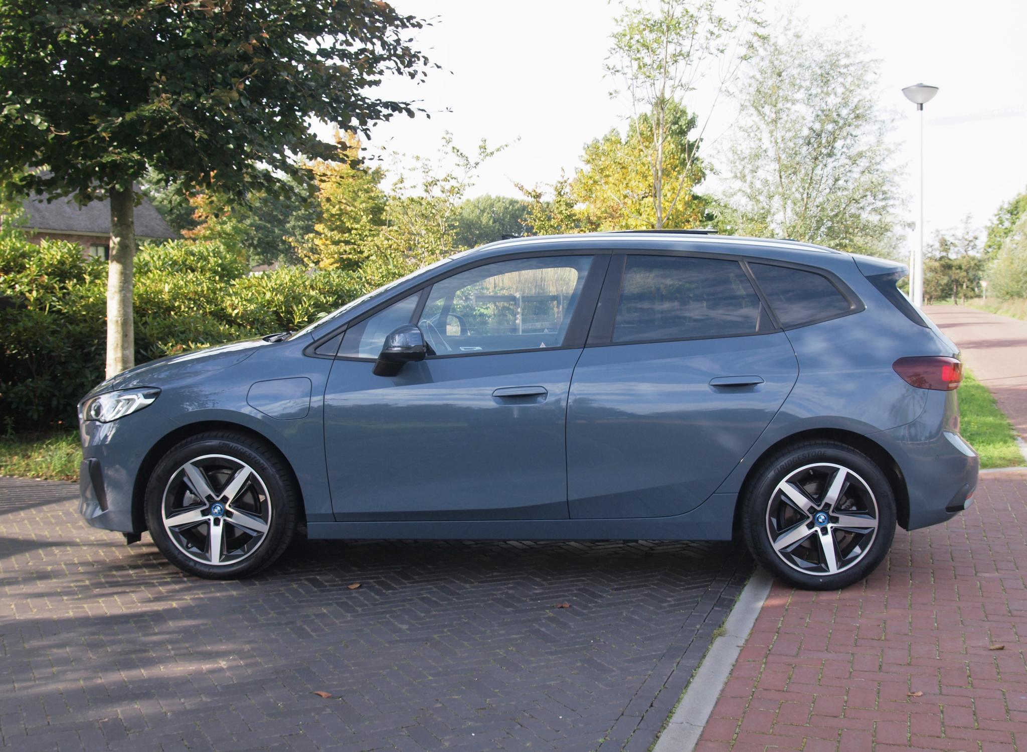 Foto van BMW 225e xDrive Active Tourer