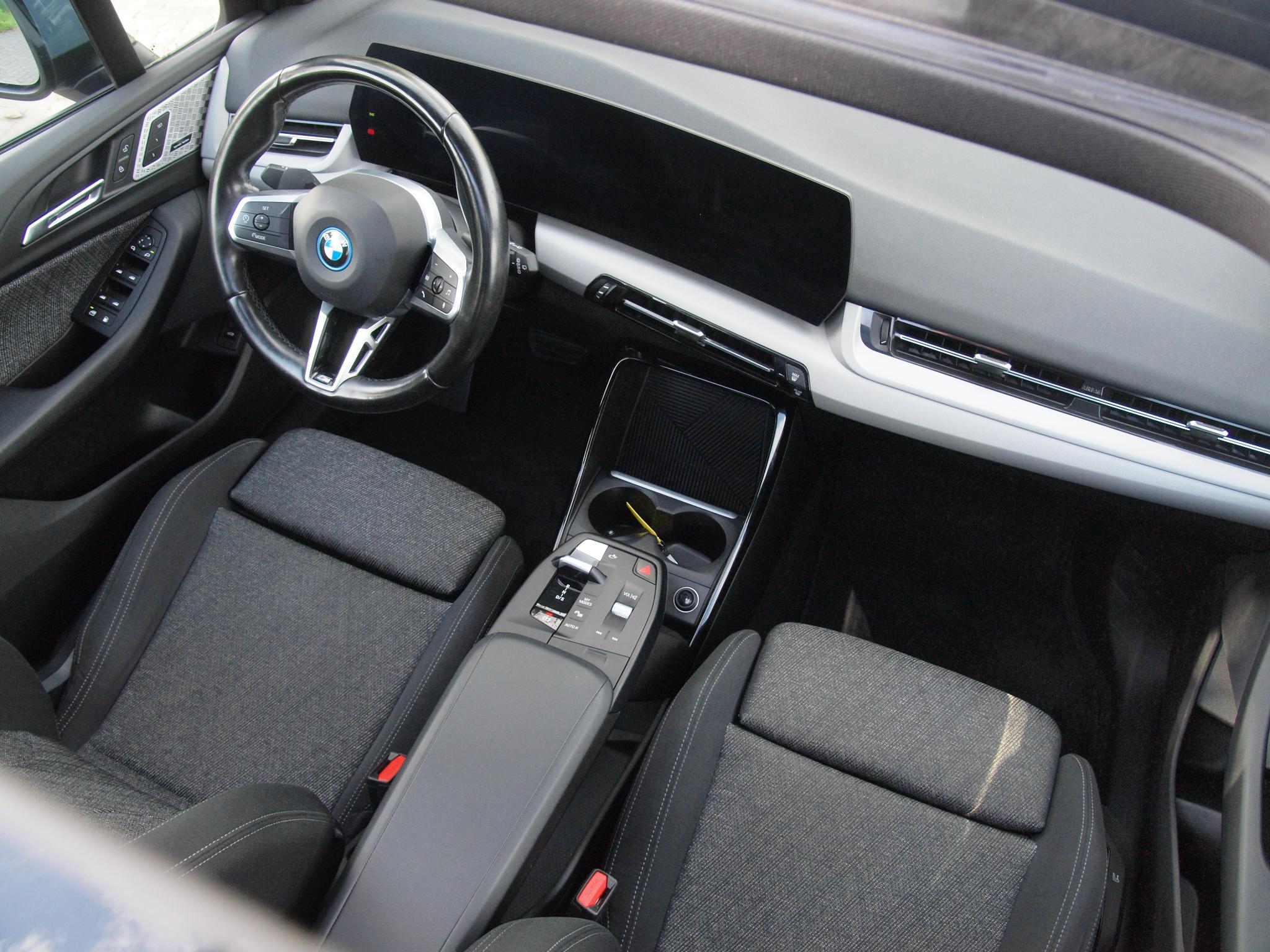 Foto van BMW 225e xDrive Active Tourer