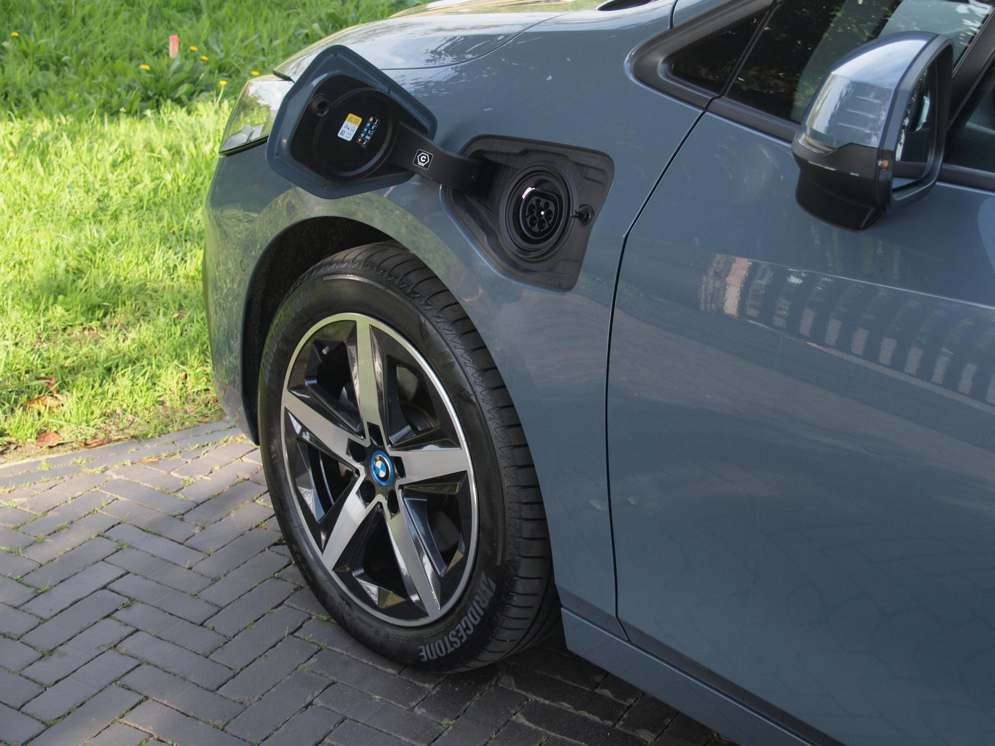 Foto van BMW 225e xDrive Active Tourer