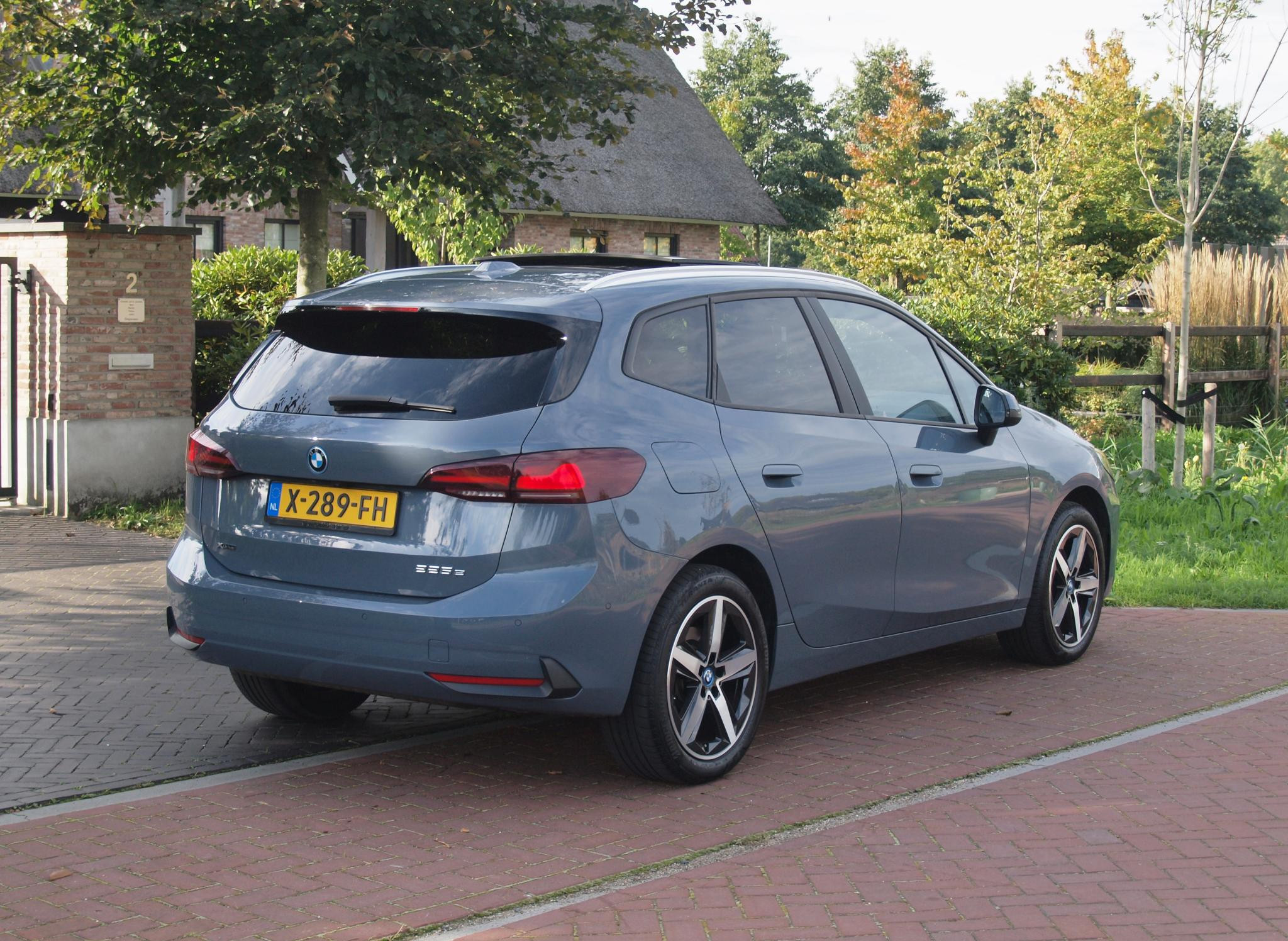 Foto van BMW 225e xDrive Active Tourer
