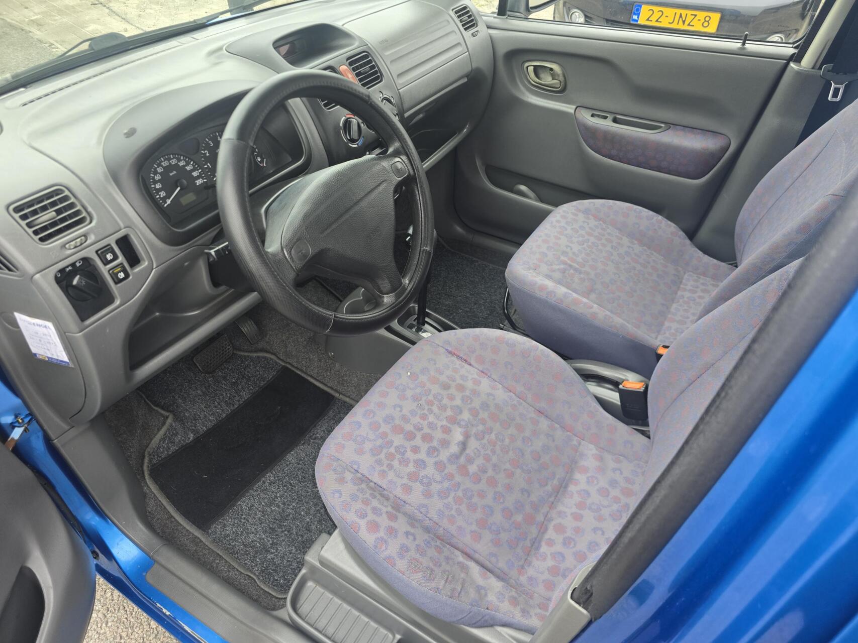 Foto van Suzuki Wagon R