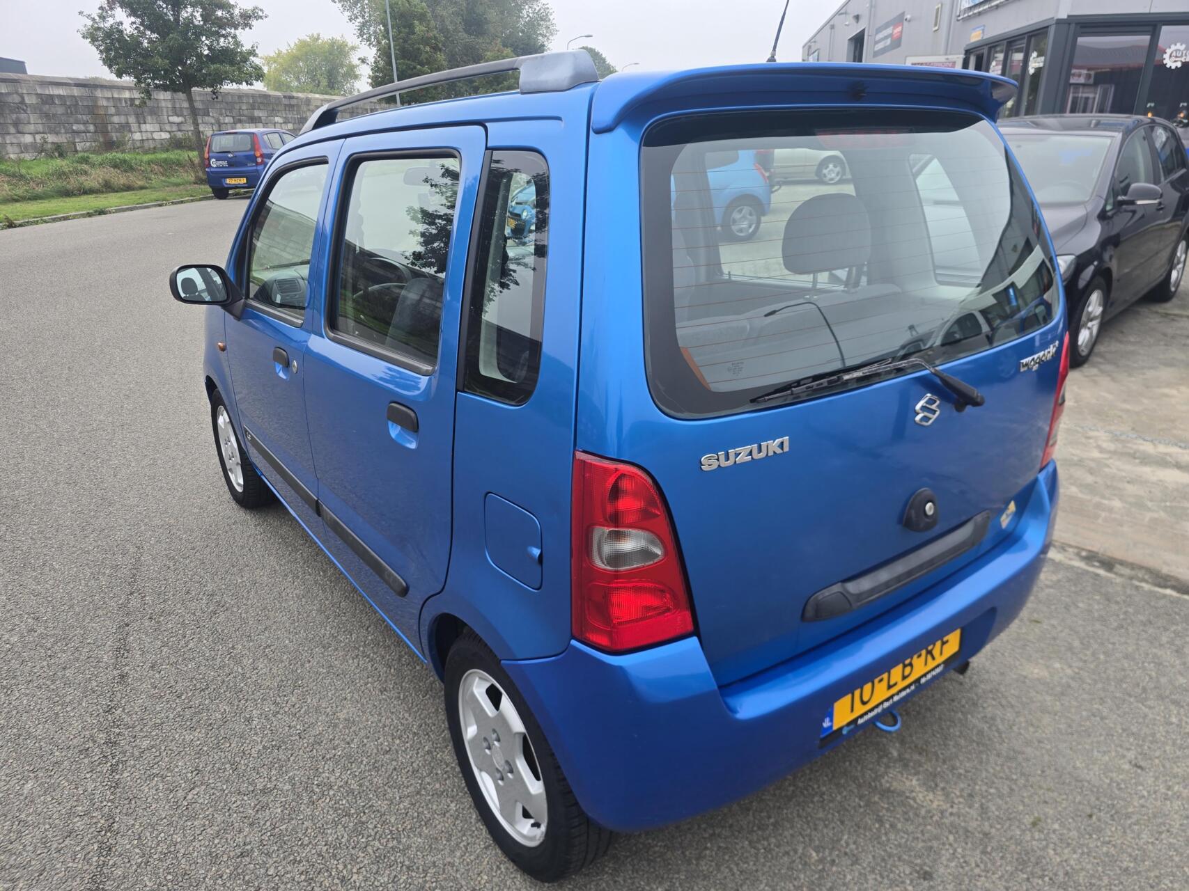 Foto van Suzuki Wagon R