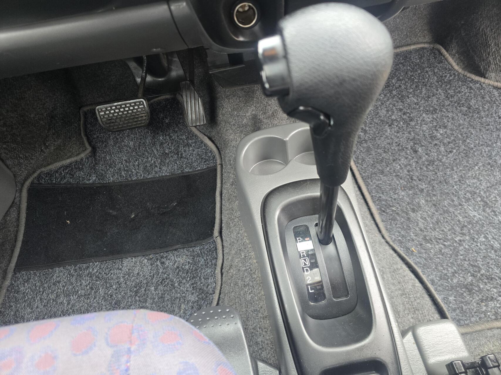 Foto van Suzuki Wagon R