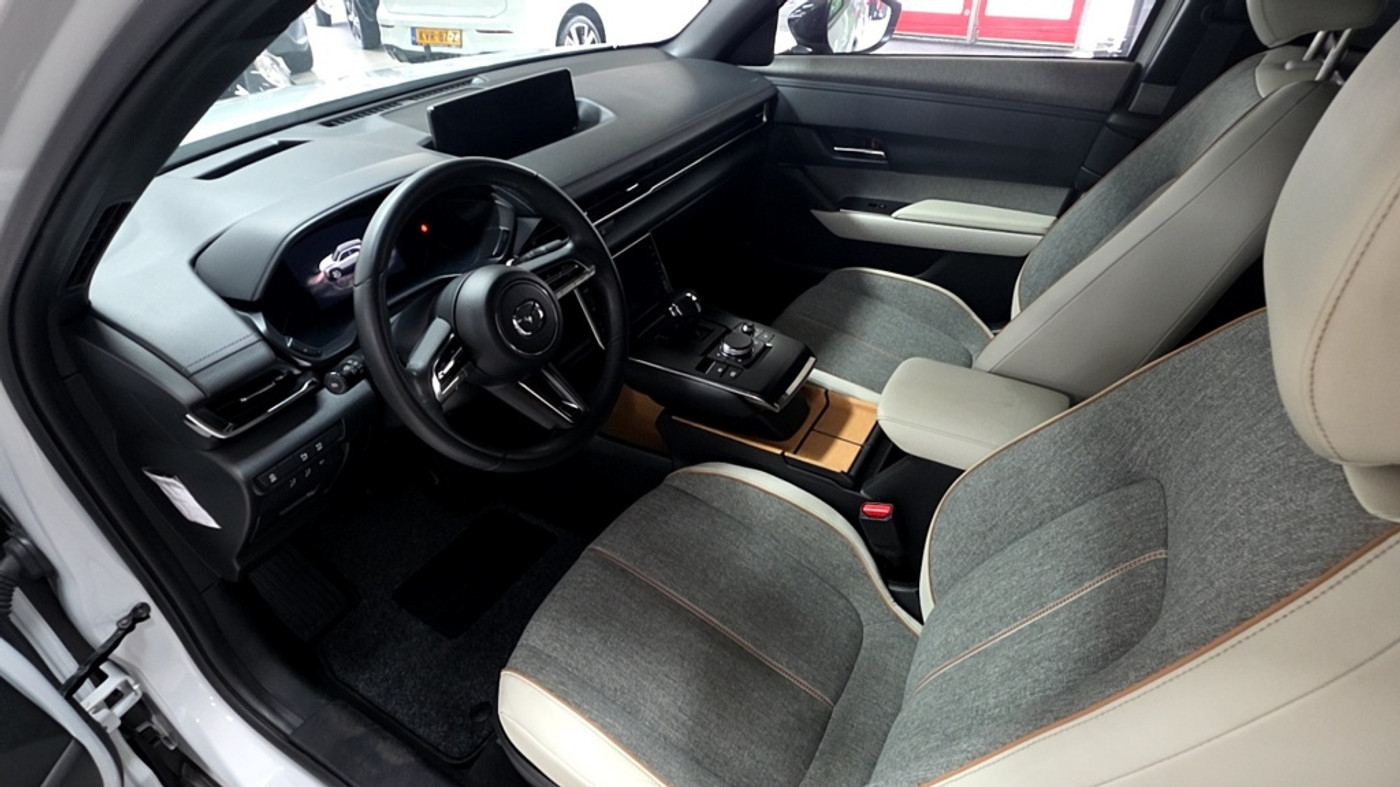 Foto van Mazda Mazda Mx-30