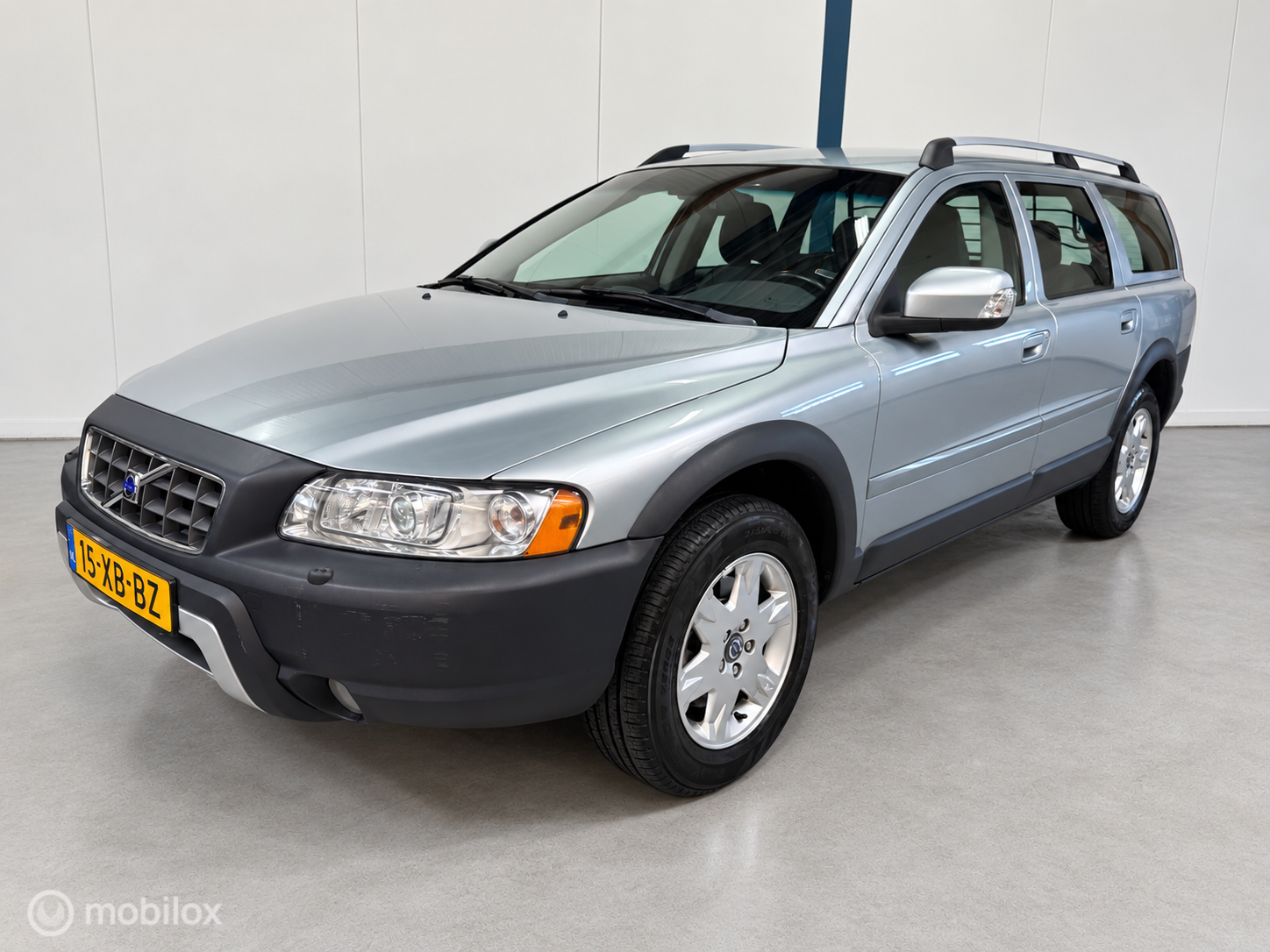 Volvo Xc70 2.5 T Summum NL-AUTO / 1E-EIGENAAR / AUTOMAAT 2007 - voorkant