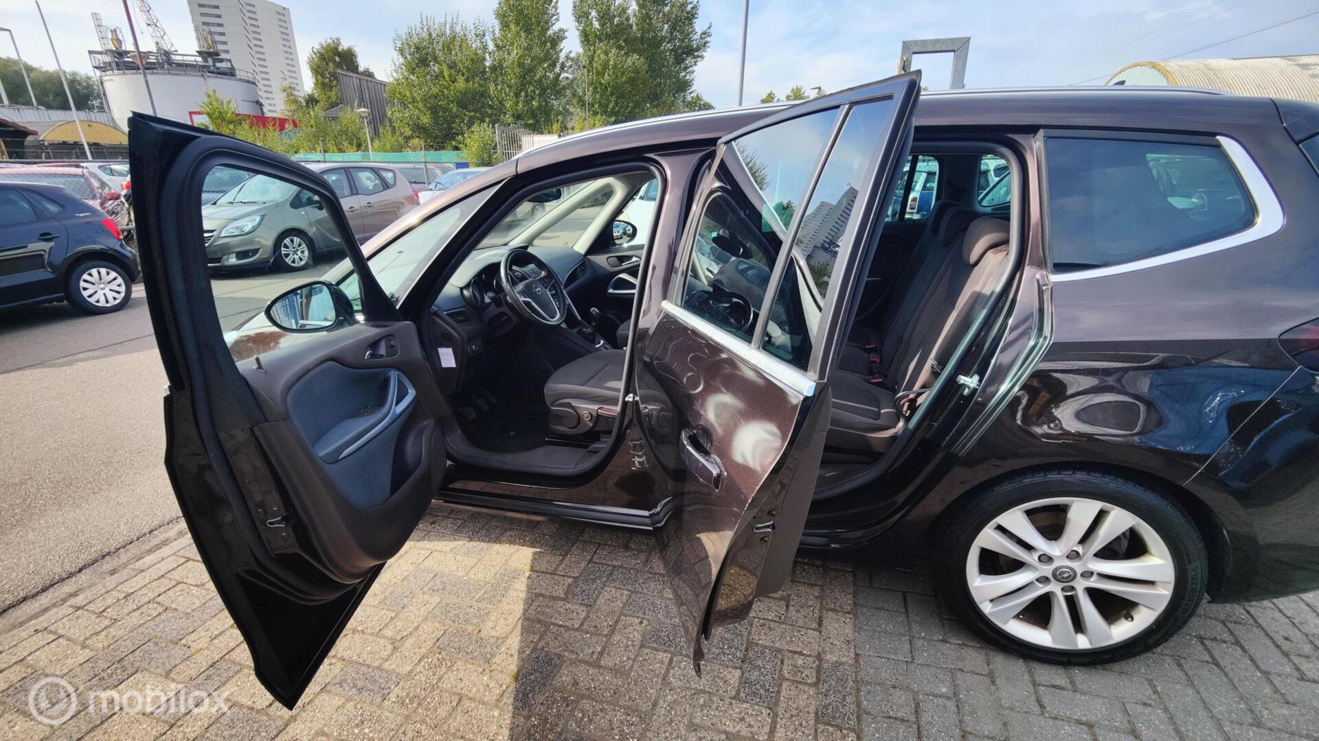 Foto van Opel Zafira Tourer