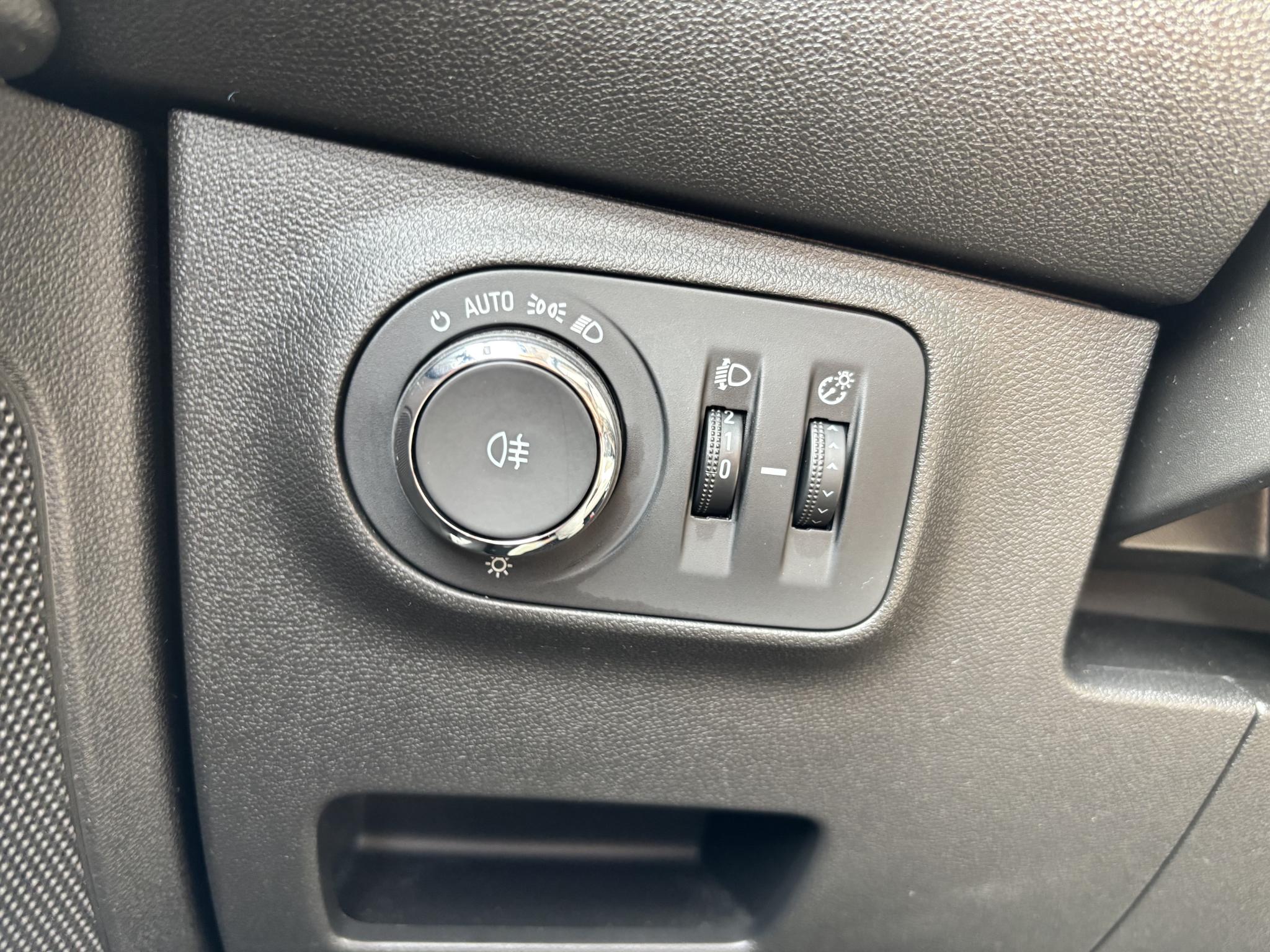 Foto van Opel Adam