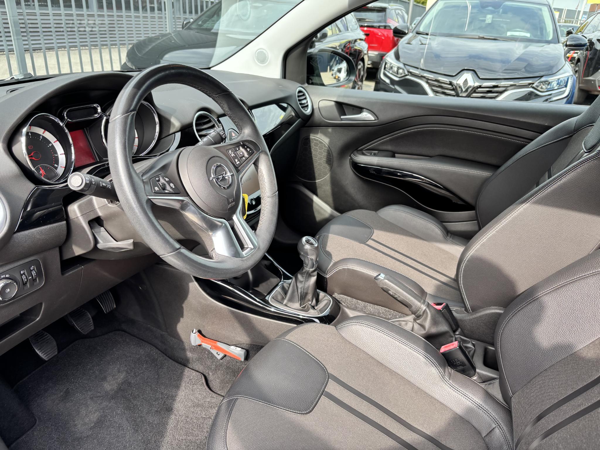 Foto van Opel Adam