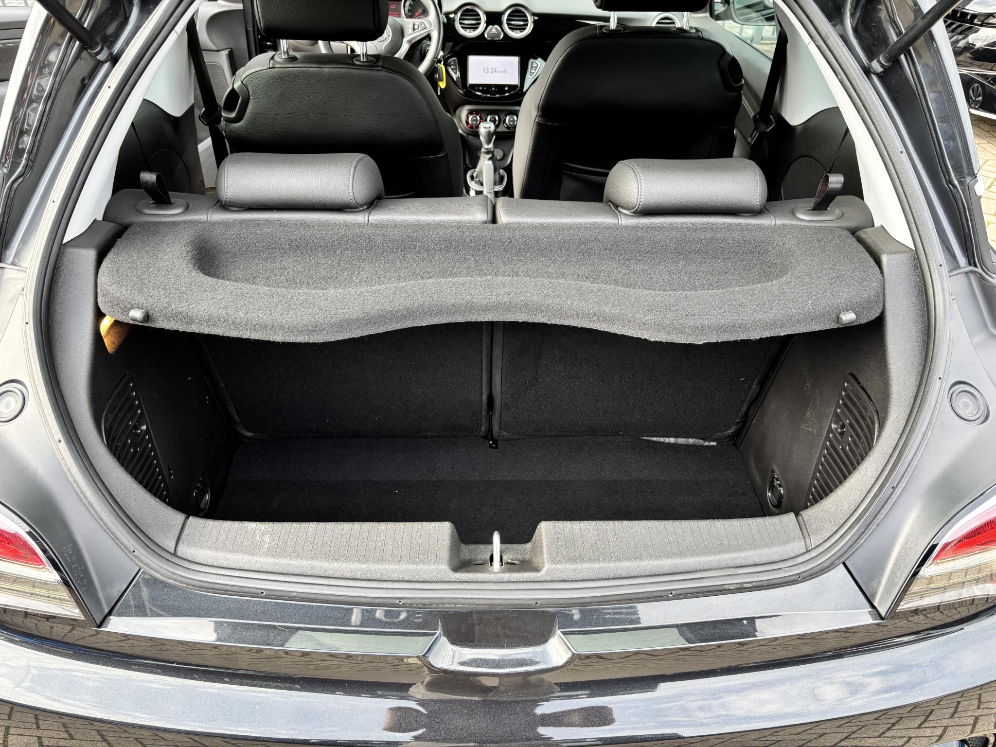 Foto van Opel Adam
