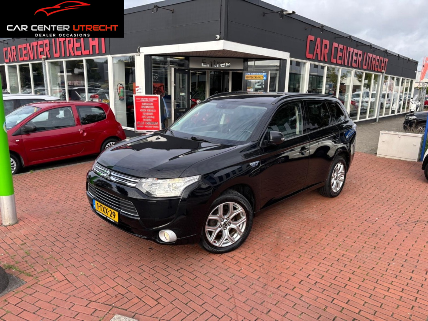Mitsubishi Outlander 2.0 PHEV Executive Edition 2014 - voorkant