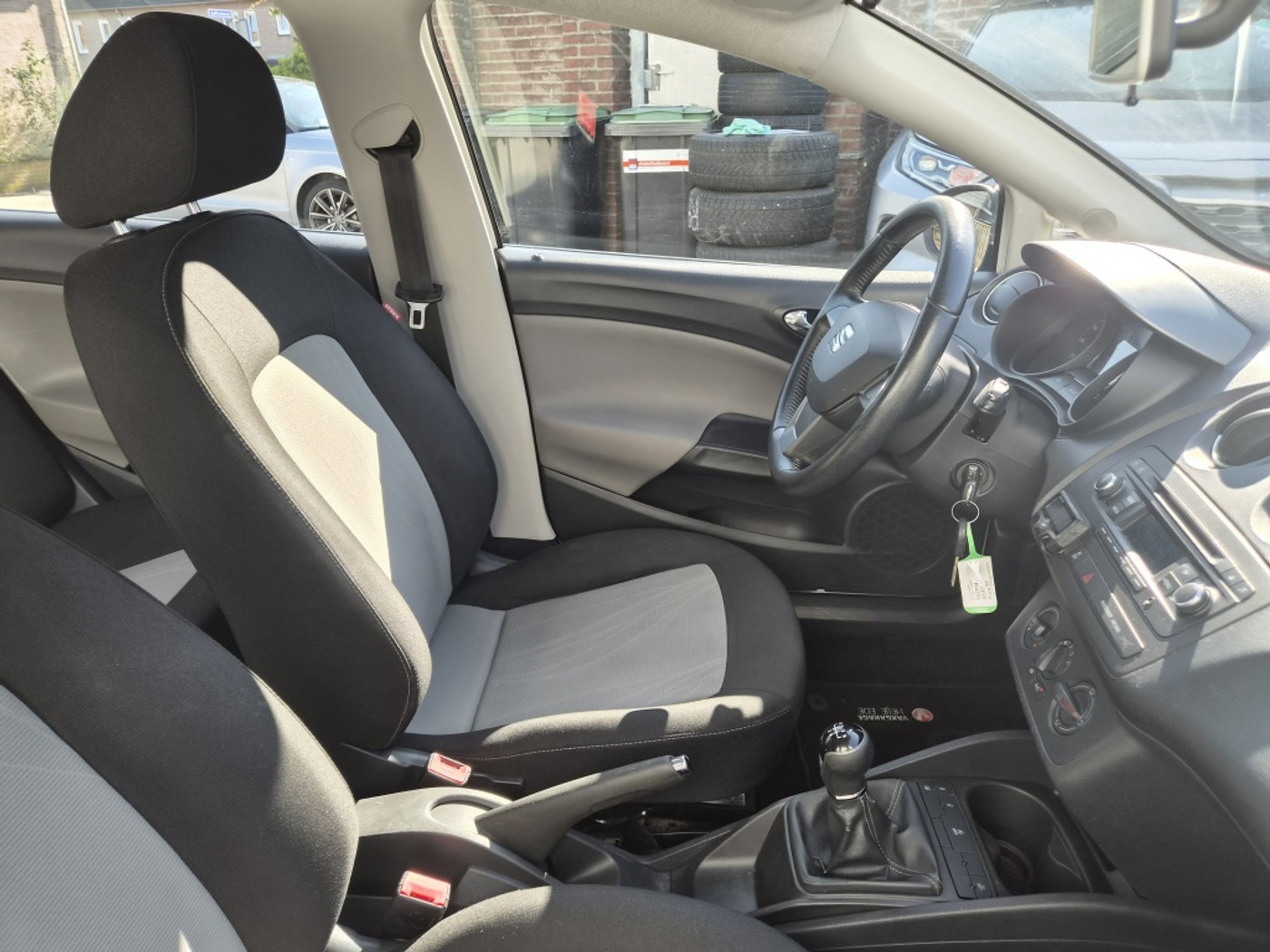 Foto van Seat Ibiza ST