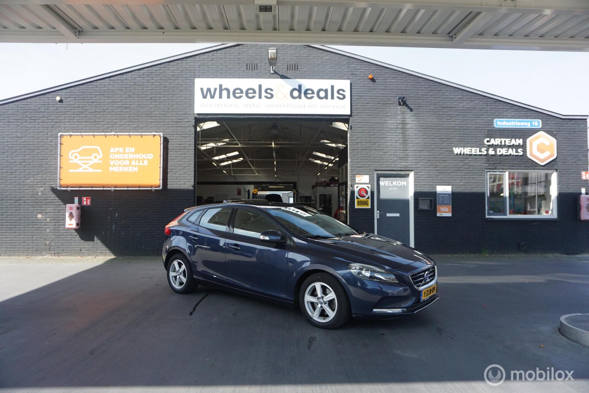 Volvo V40 1.6 T2 Kinetic 2015 - voorkant