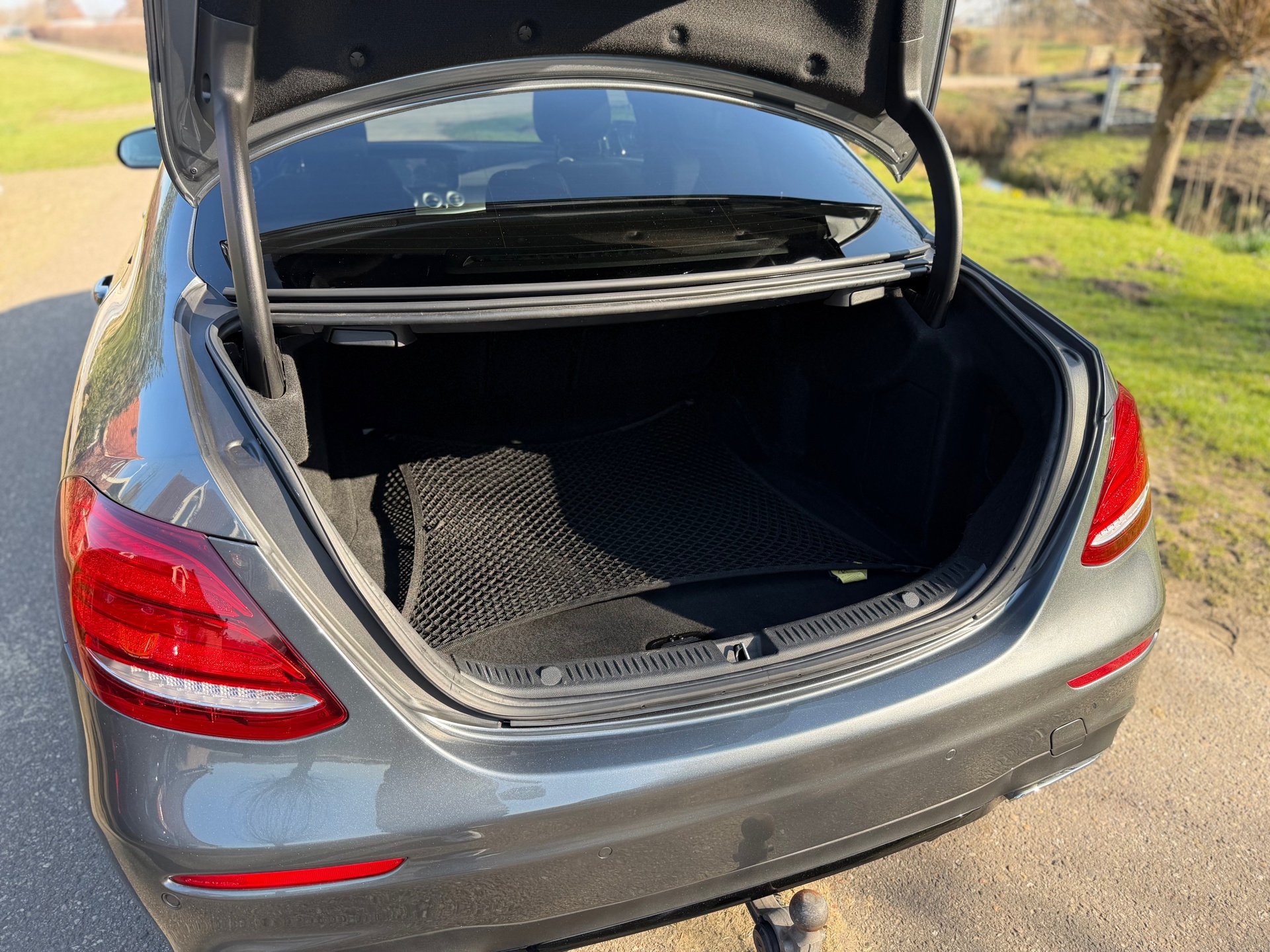 Foto van Mercedes-Benz E 350 D