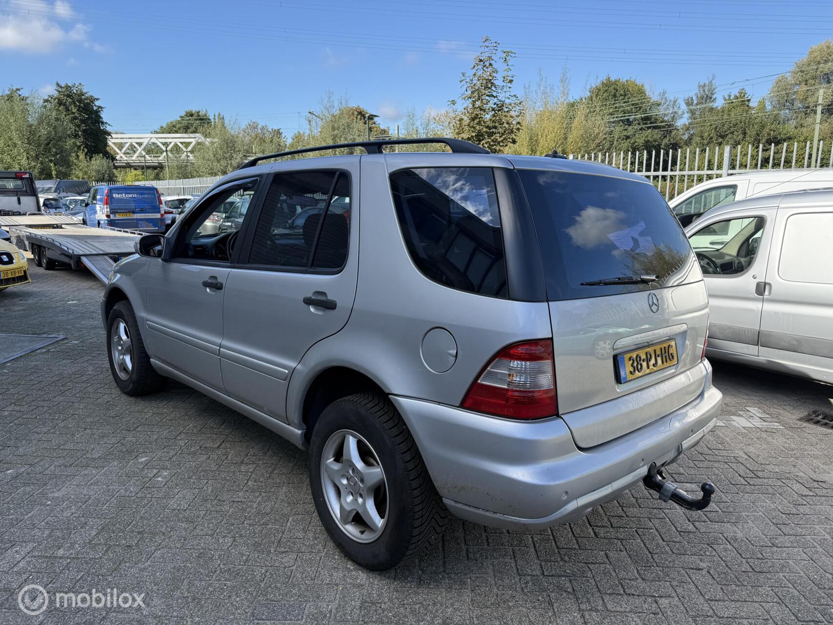 Foto van Mercedes-Benz ML 320