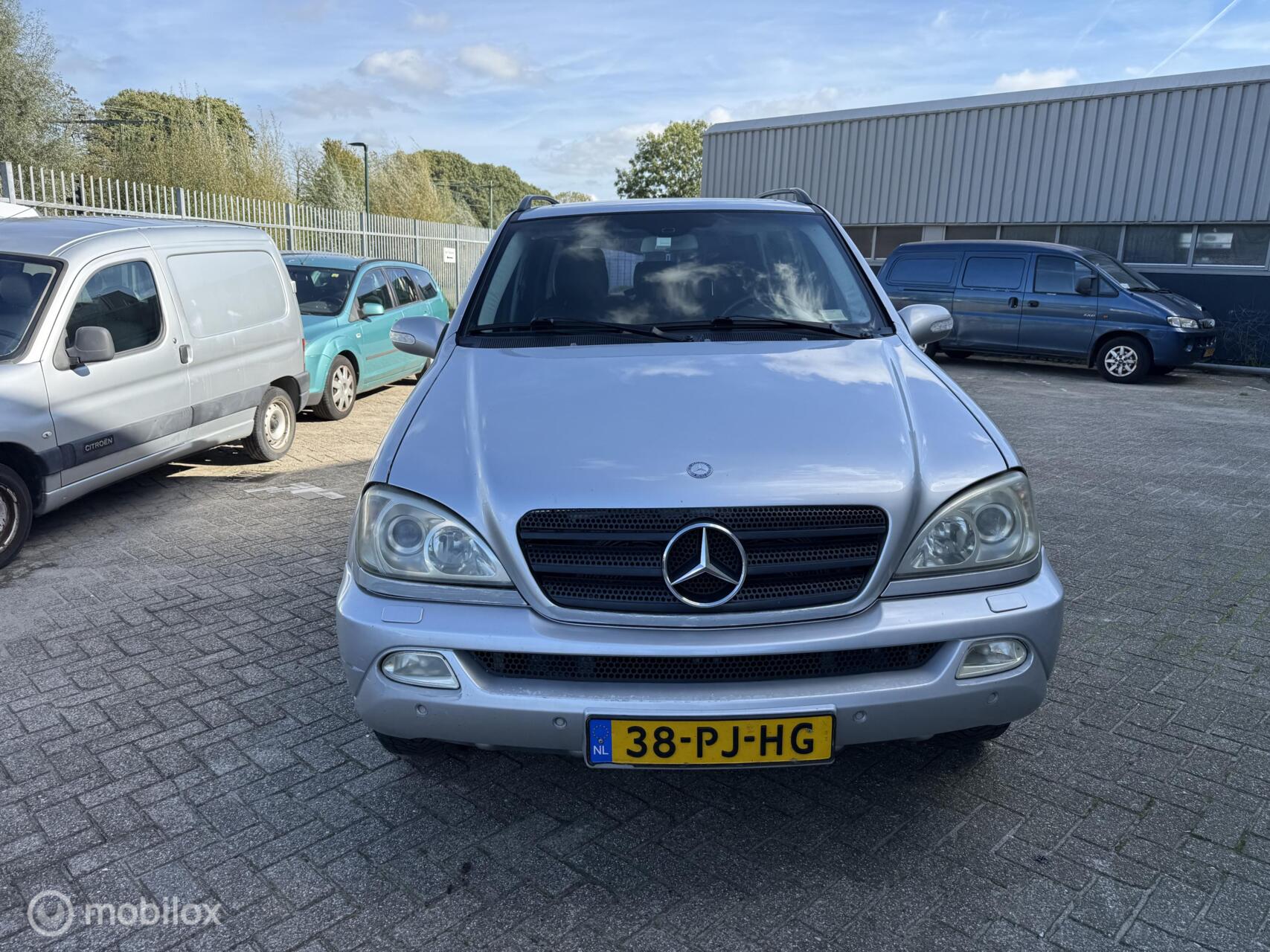 Foto van Mercedes-Benz ML 320