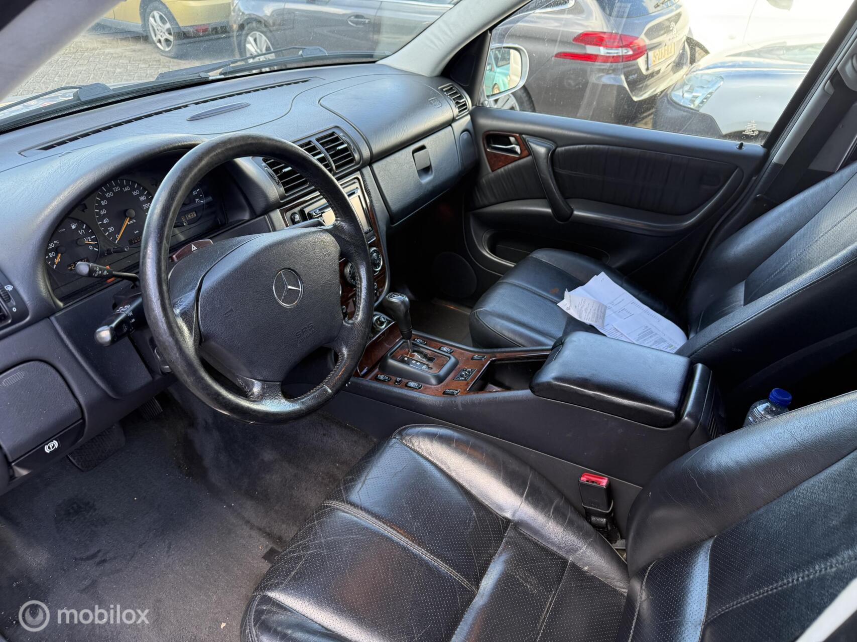 Foto van Mercedes-Benz ML 320