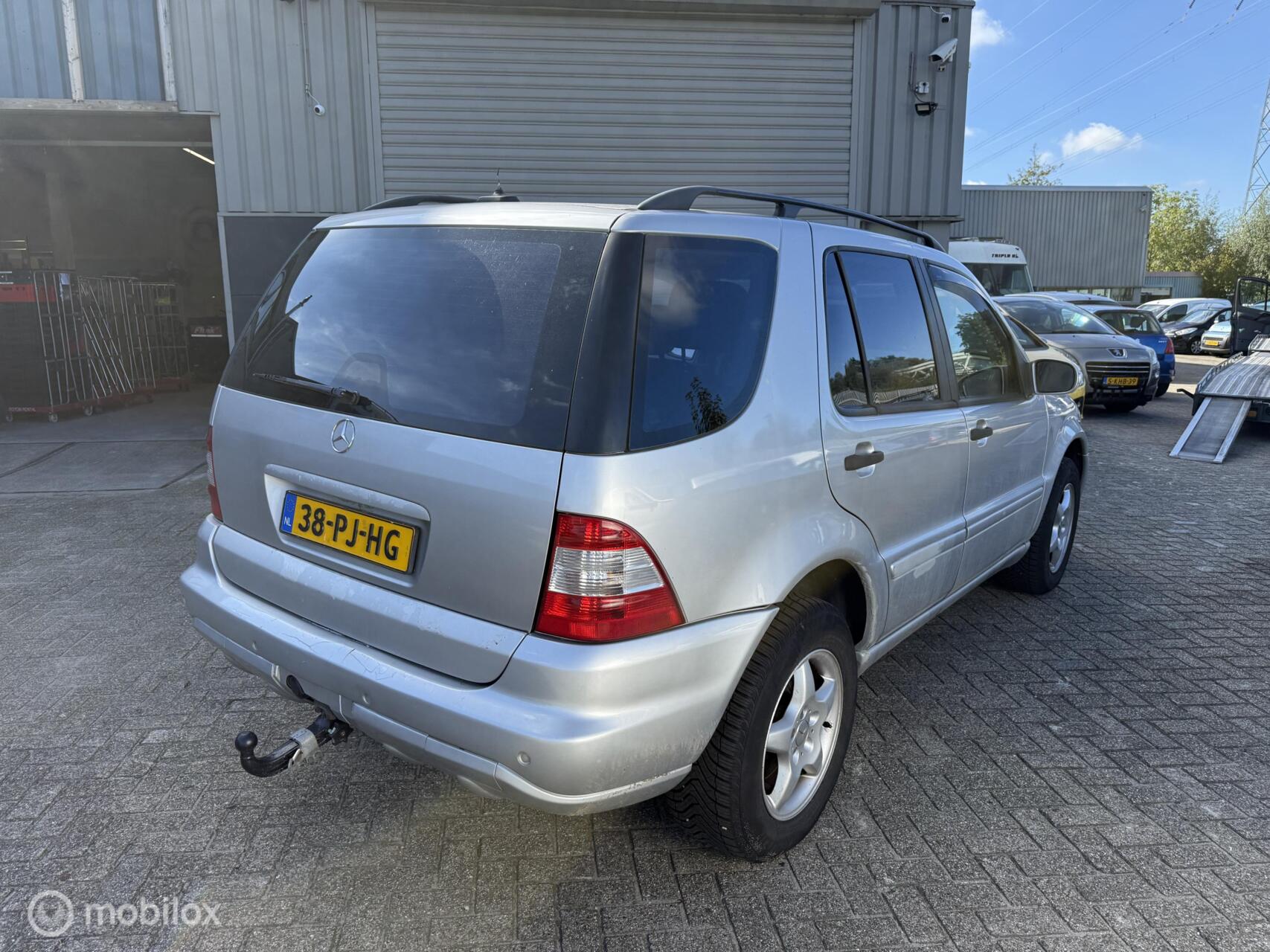 Foto van Mercedes-Benz ML 320