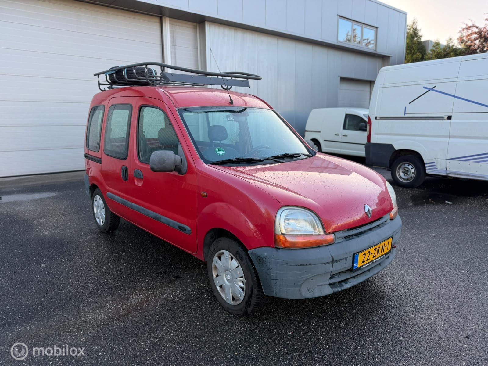 Renault Kangoo 1.4 RT Invalide / Benzine / Oprijplaat 1999 - voorkant