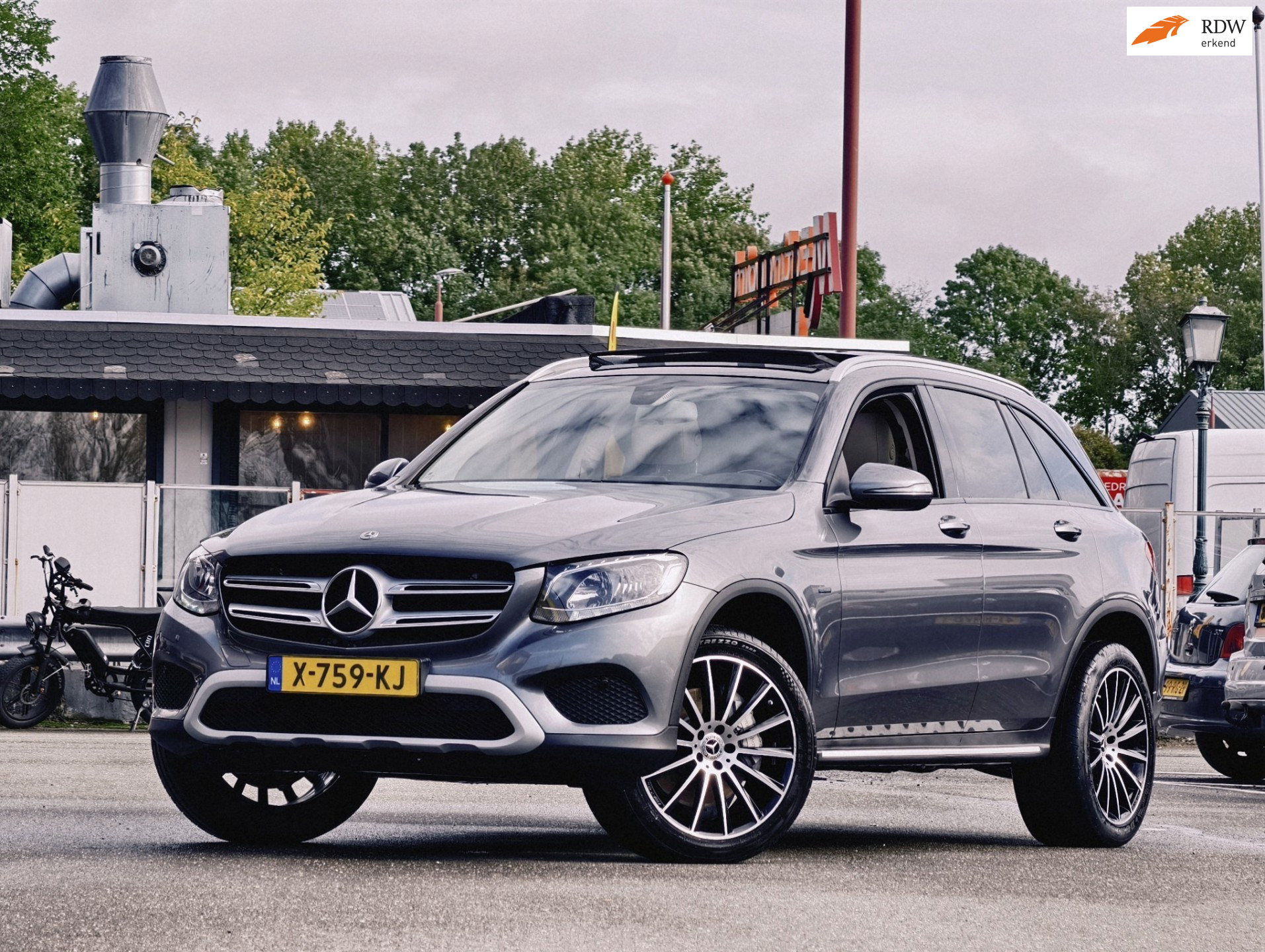 Mercedes-Benz GLC 350 E 4Matic 350e 4MATIC Premium Plus 2018 - voorkant