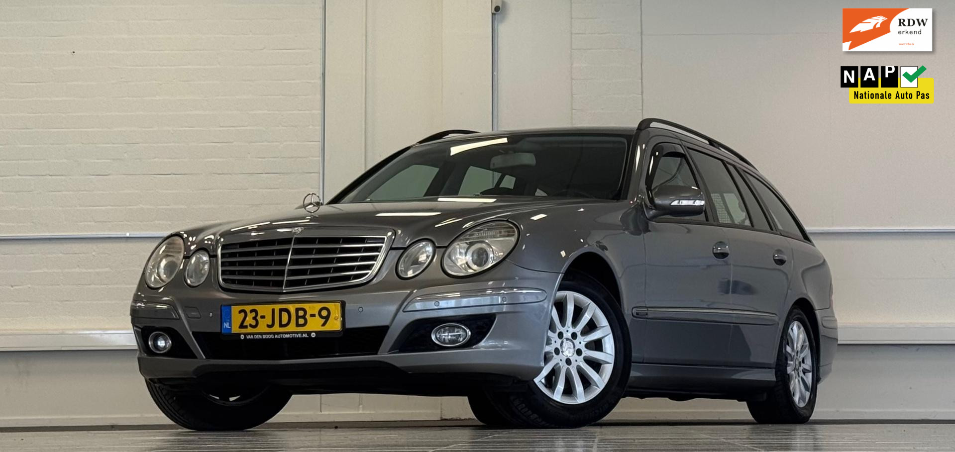 Mercedes-Benz E 230 230 Business Edition Elegance Navi 3e Eigenaar 2009 - voorkant