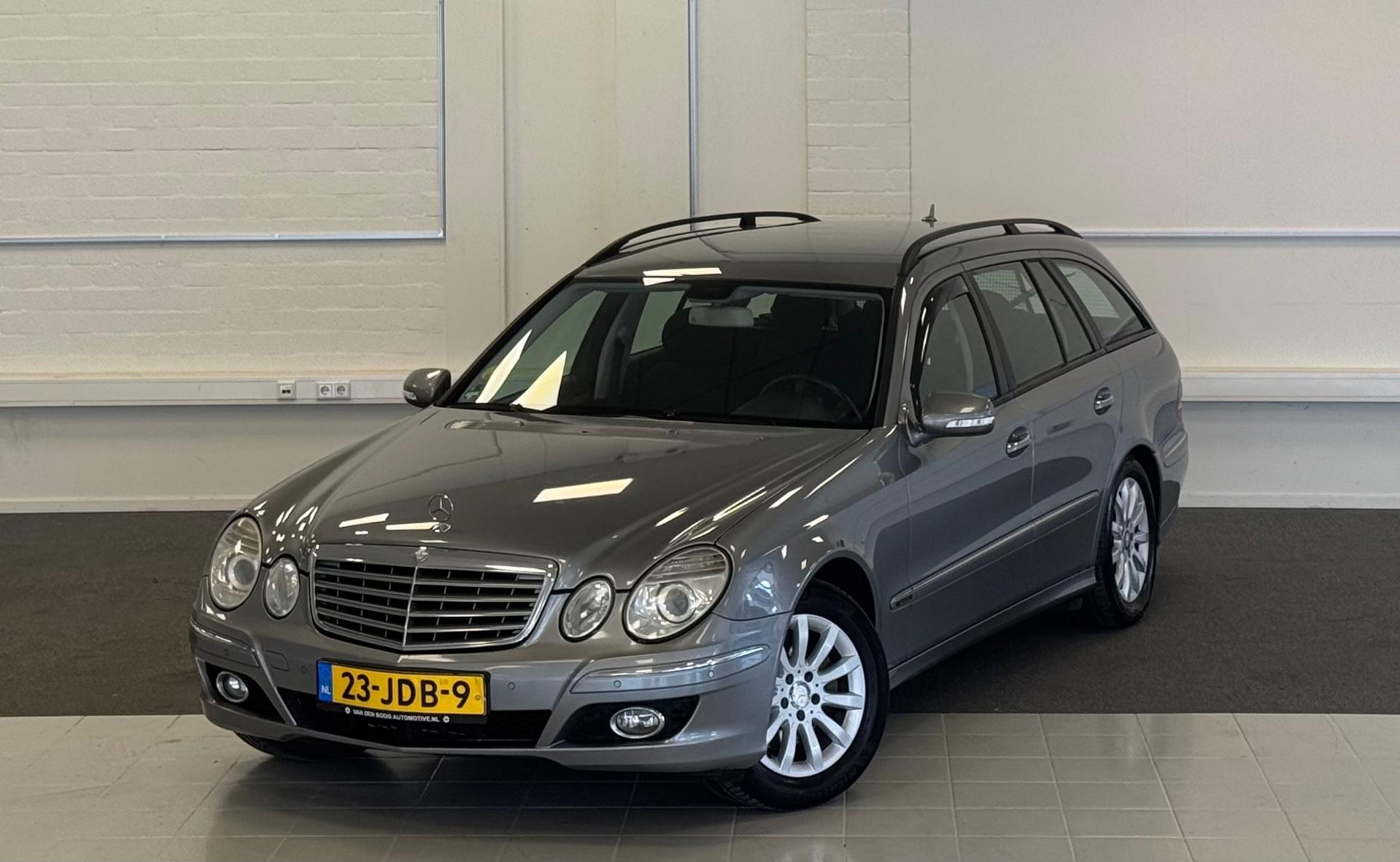Foto van Mercedes-Benz E 230