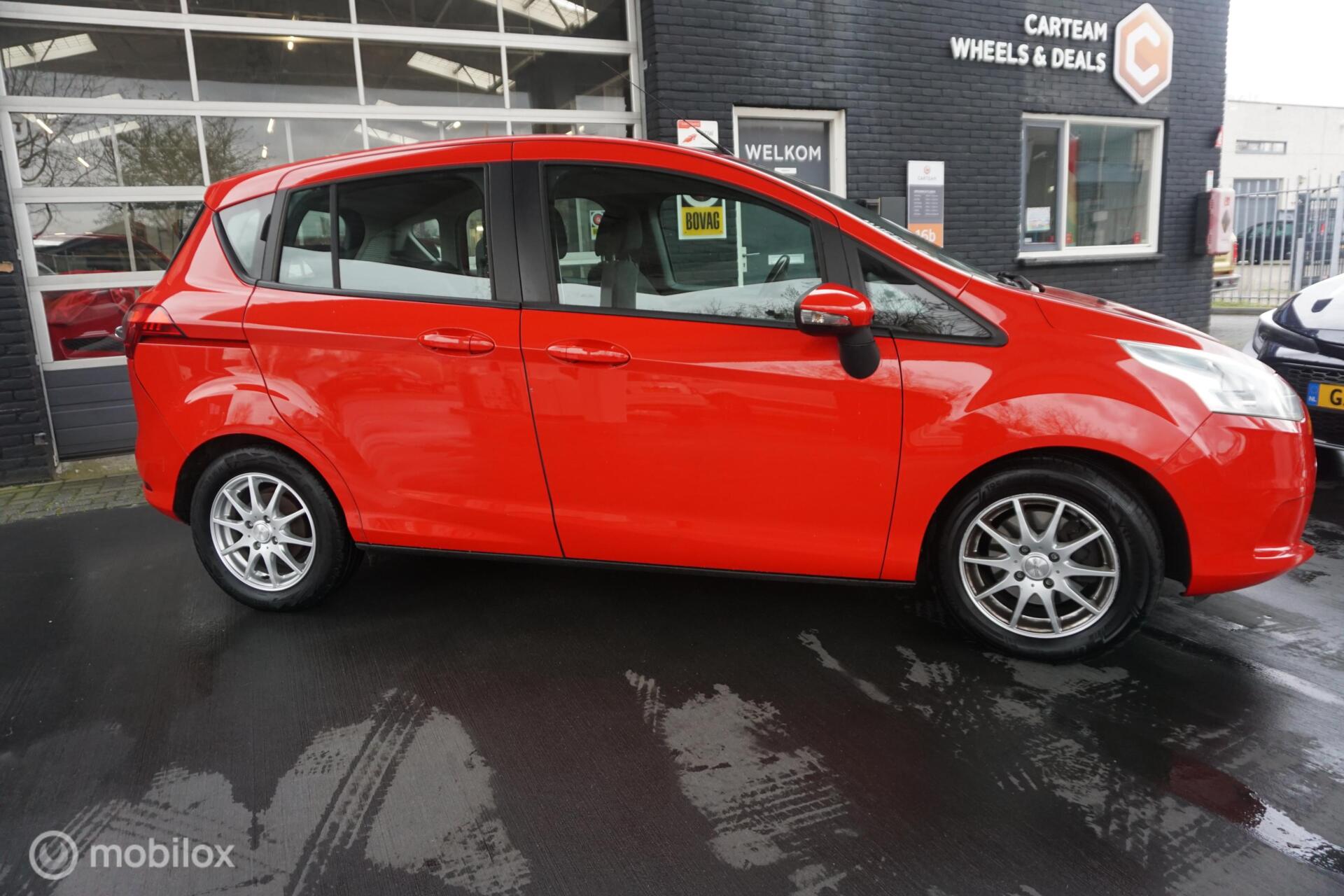Foto van Ford B-max