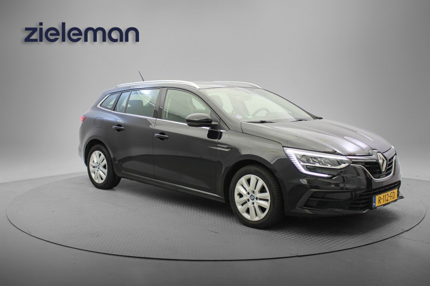 Renault Megane E-tech Plug-in Hybrid Estate 1.6 E-Tech Plug-In Hybrid 160 Zen - Digitaal Cockpit, Carplay 2022 - voorkant