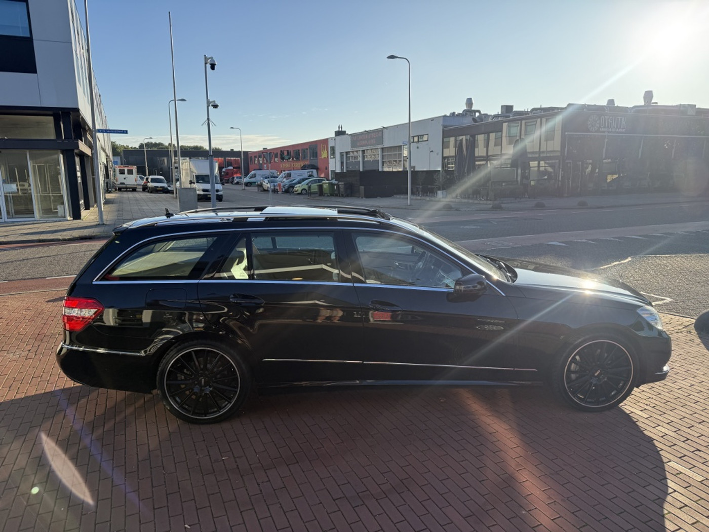 Foto van Mercedes-Benz E 350 4Matic