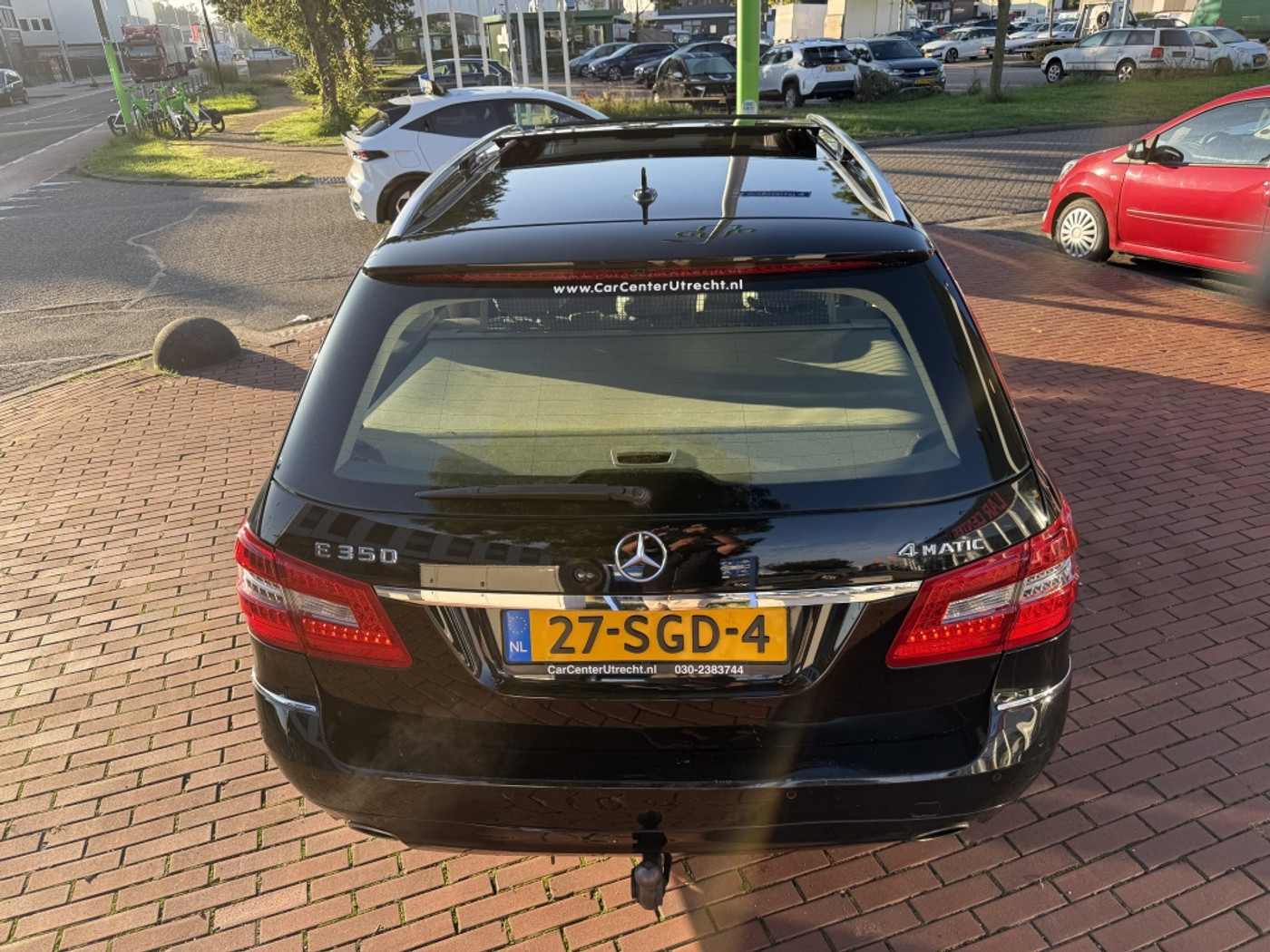 Foto van Mercedes-Benz E 350 4Matic