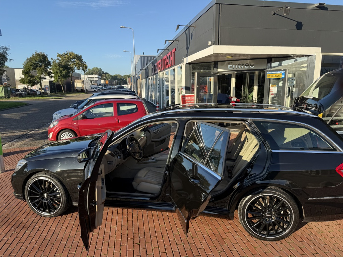 Foto van Mercedes-Benz E 350 4Matic