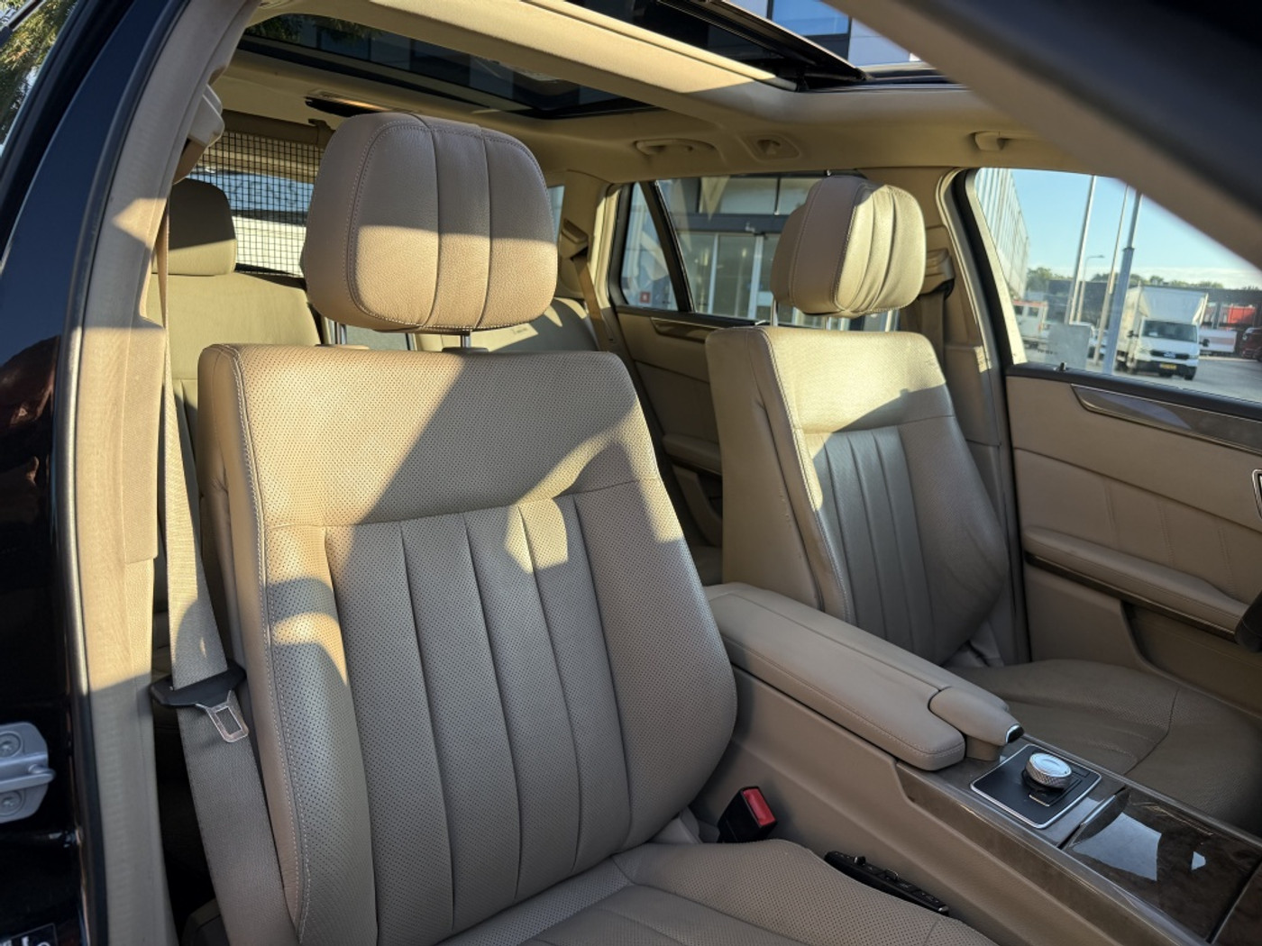 Foto van Mercedes-Benz E 350 4Matic