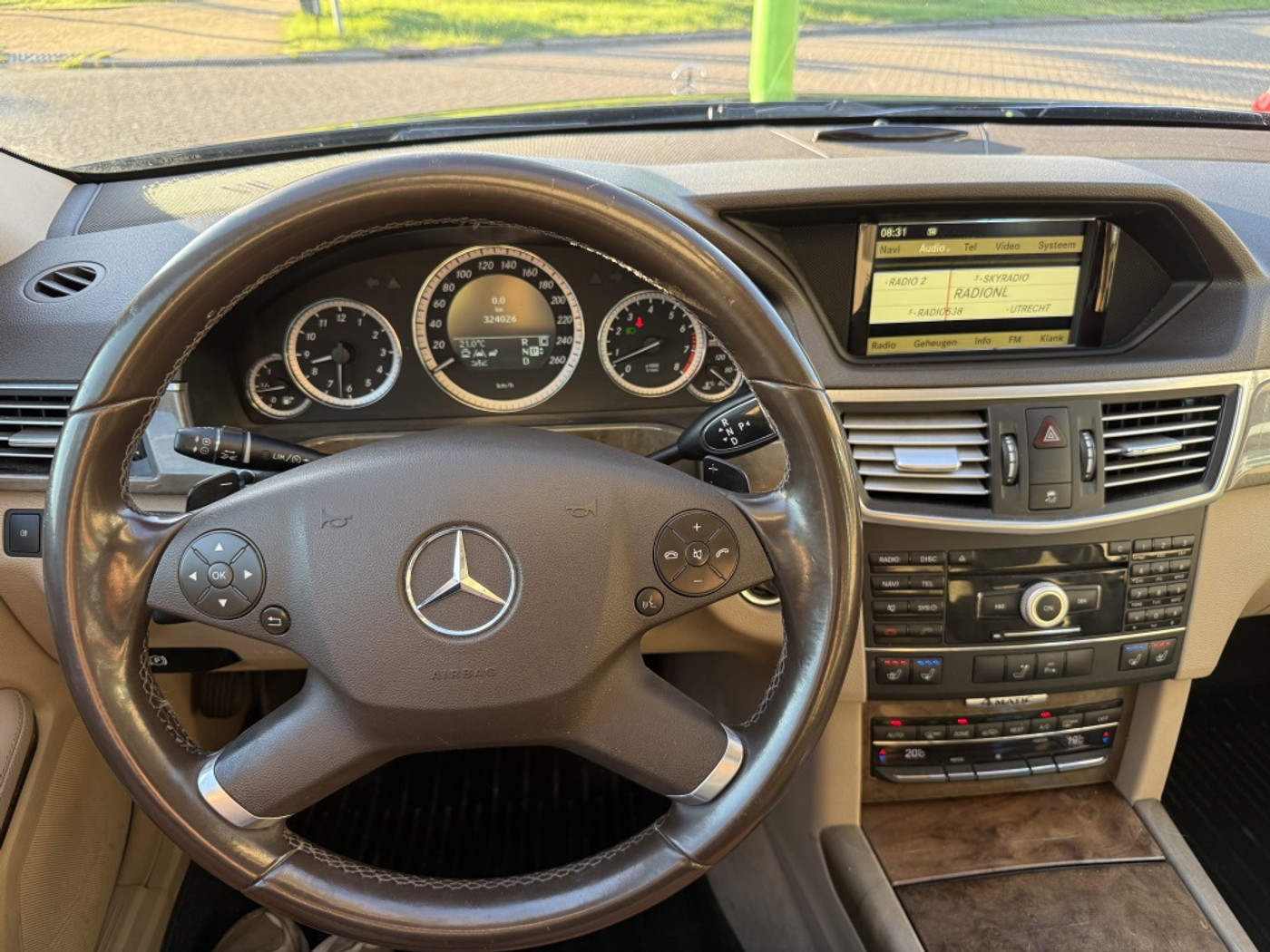 Foto van Mercedes-Benz E 350 4Matic