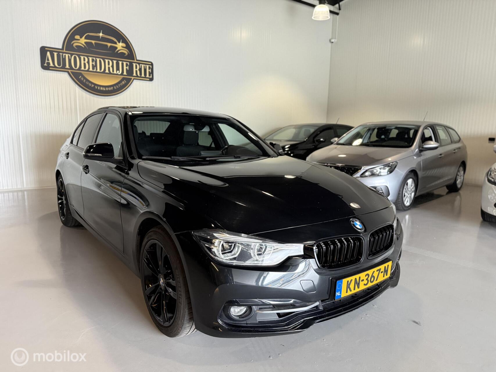 Foto van BMW 330e Iperformance