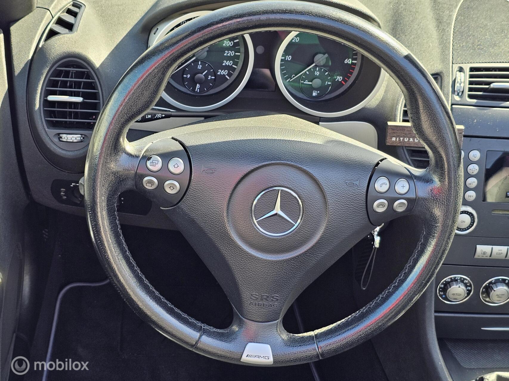 Foto van Mercedes-Benz SLK 200 Kompressor