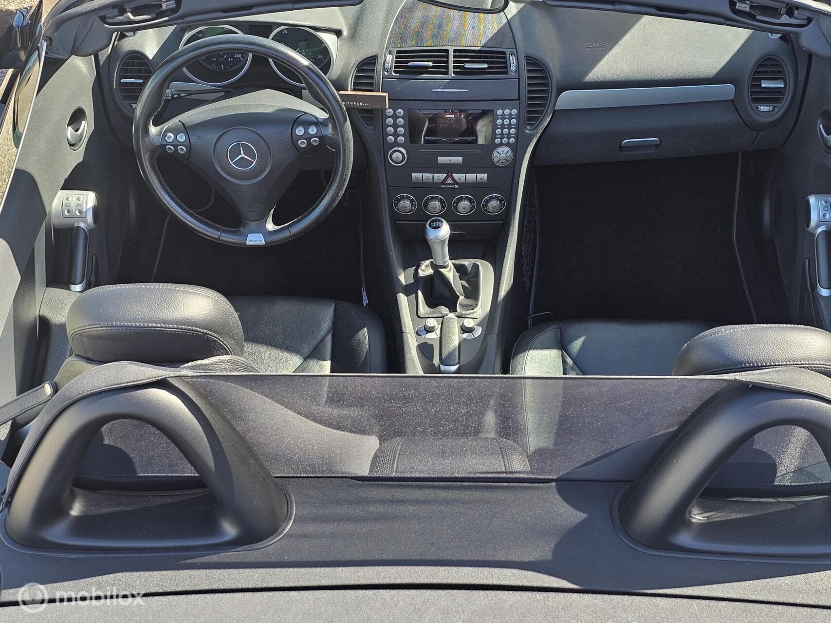 Foto van Mercedes-Benz SLK 200 Kompressor