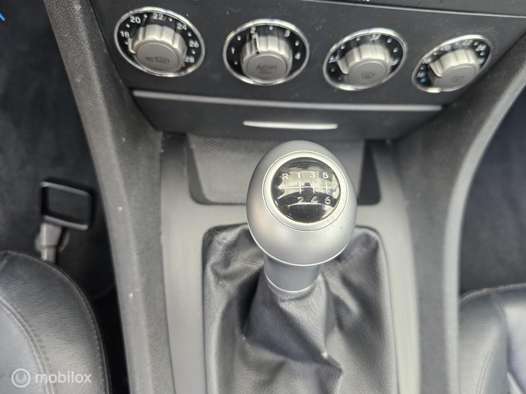 Foto van Mercedes-Benz SLK 200 Kompressor