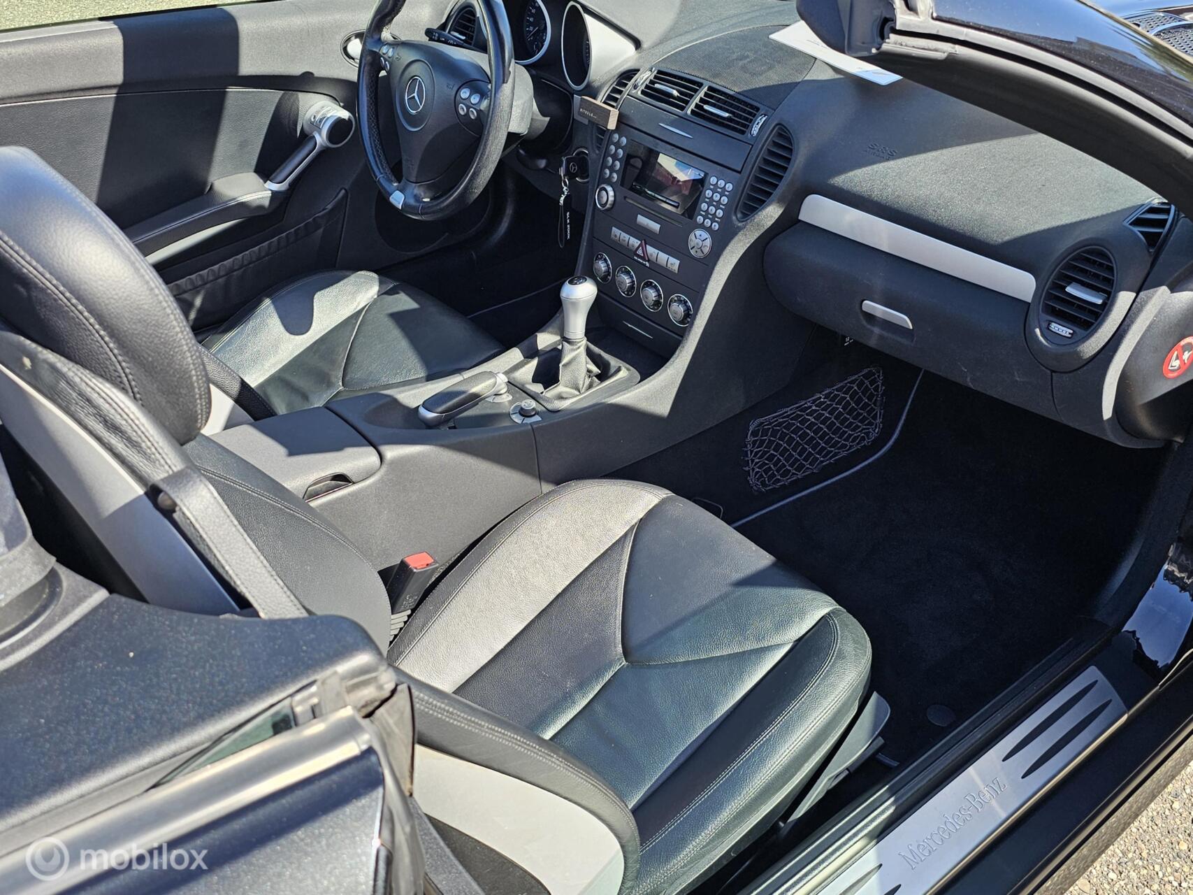Foto van Mercedes-Benz SLK 200 Kompressor