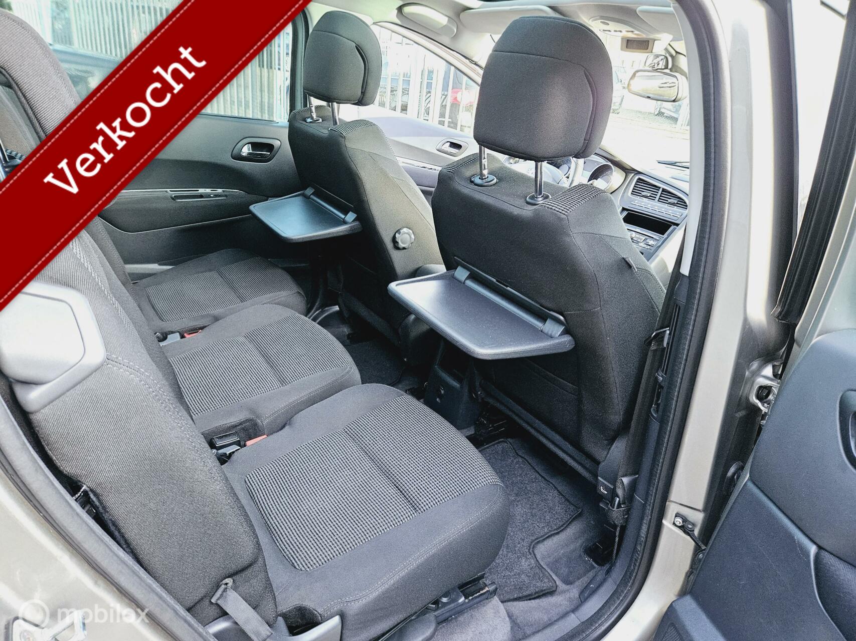 Foto van Peugeot 5008