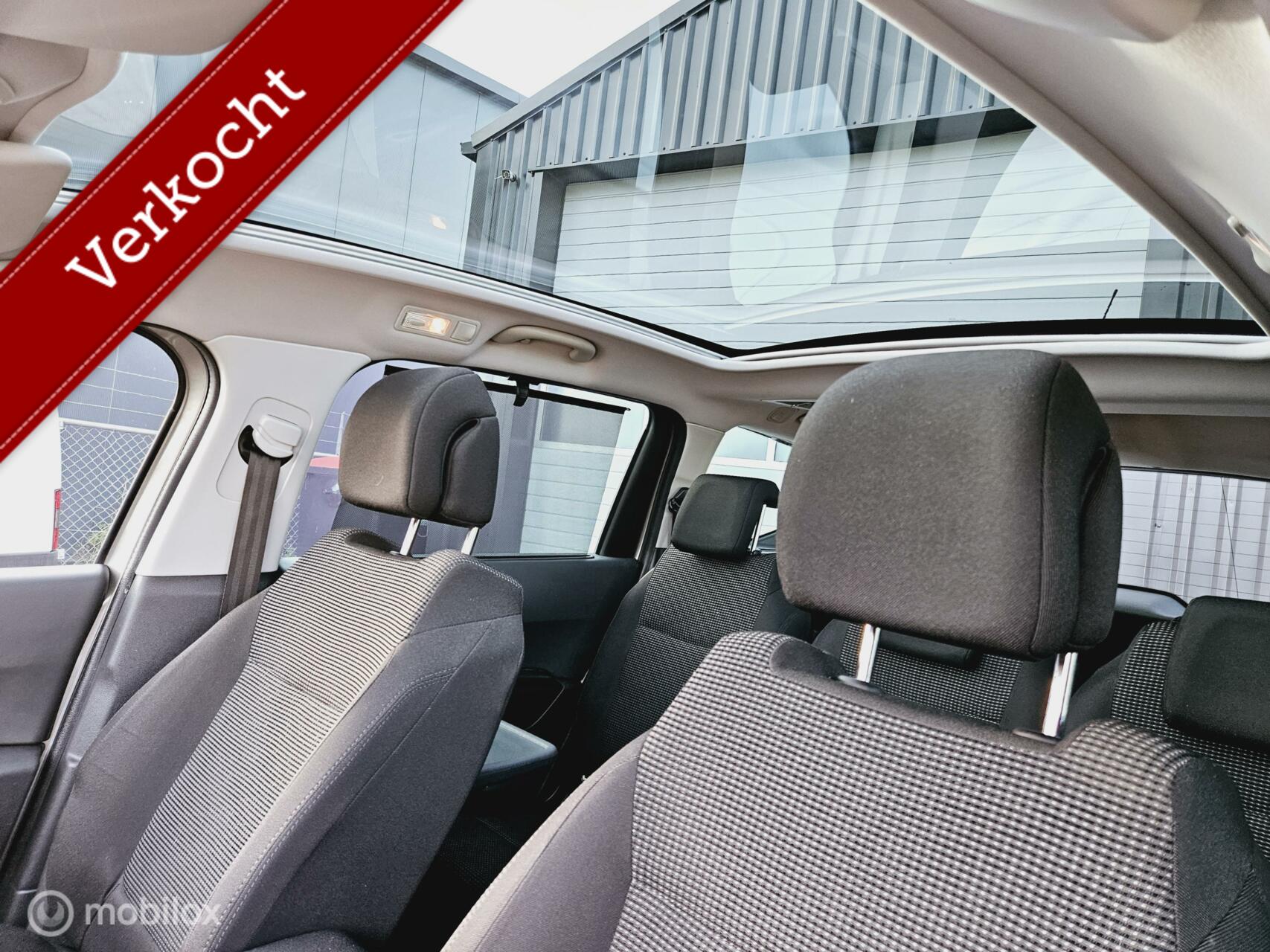 Foto van Peugeot 5008