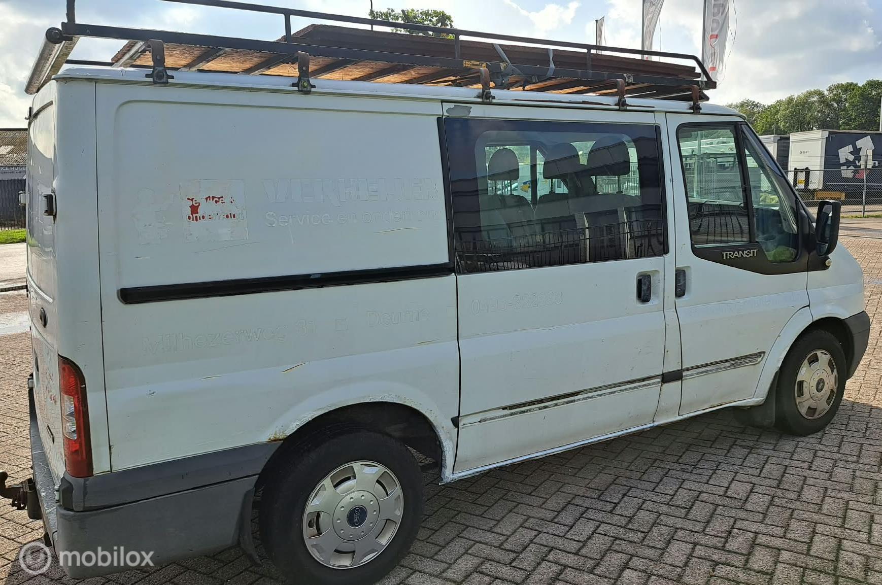 Ford Transit 260s FD DC 85 LR 4,23 300M 2.2 TDCI Ambiente 2009 - voorkant