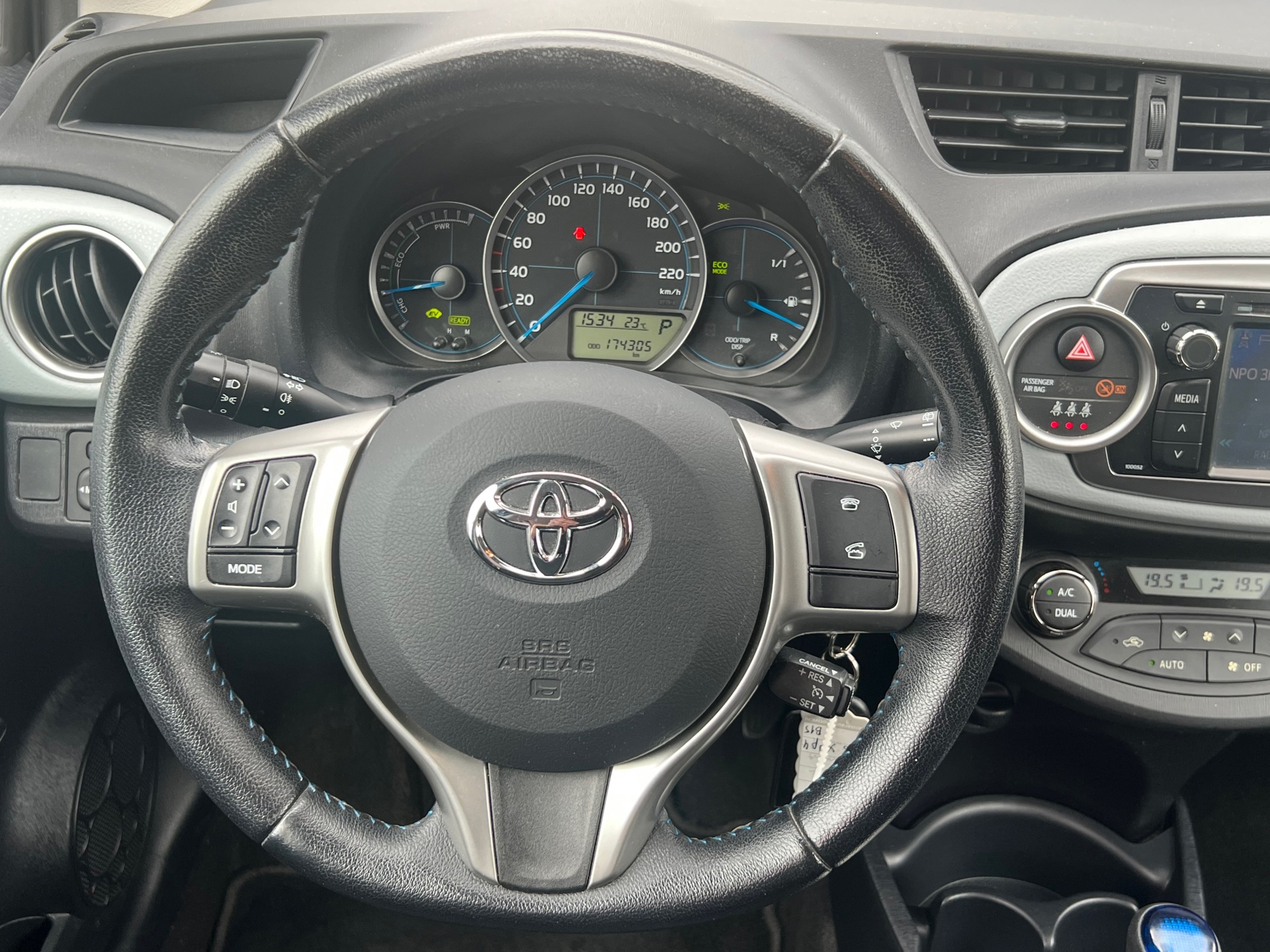 Foto van Toyota Toyota Yaris Hybrid