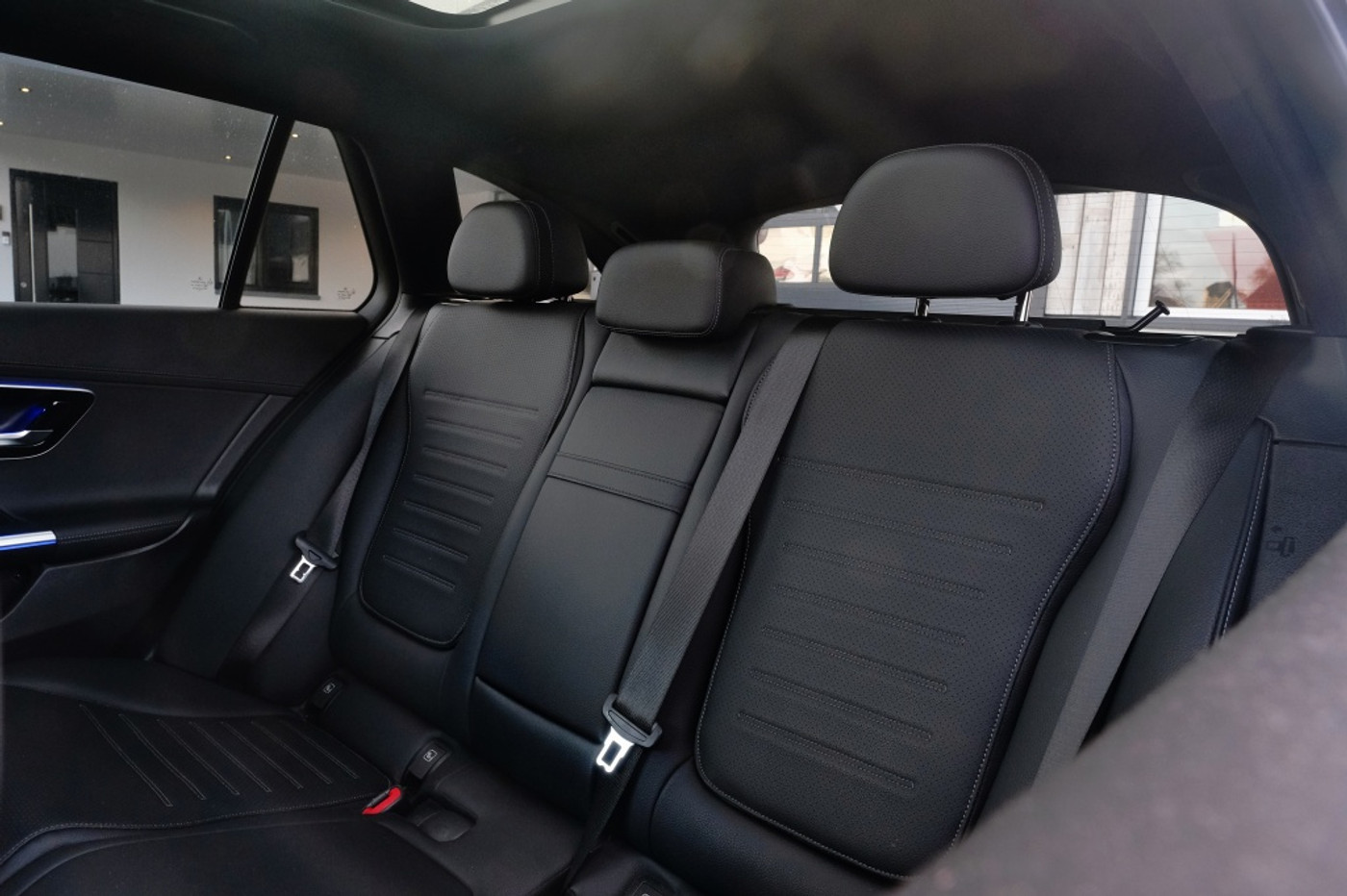Foto van Mercedes-Benz C 300 E