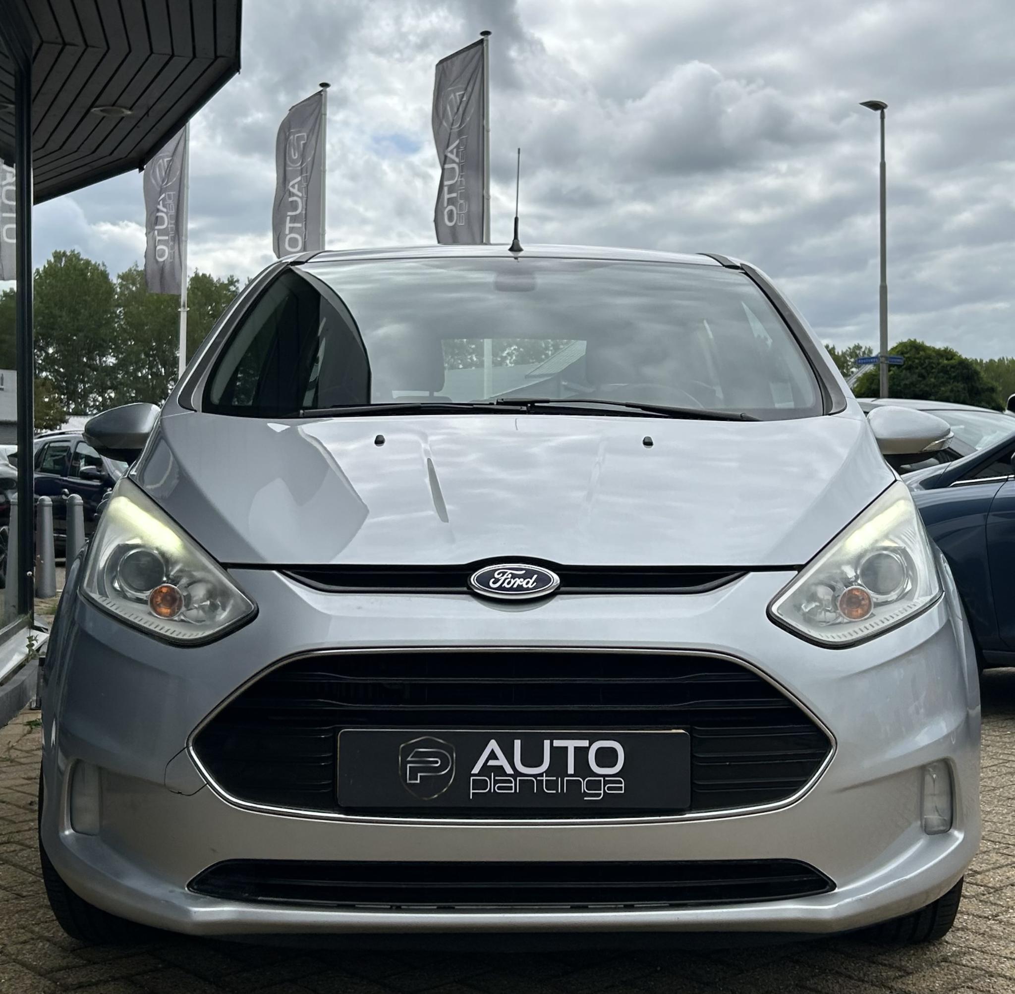 Foto van Ford B-max
