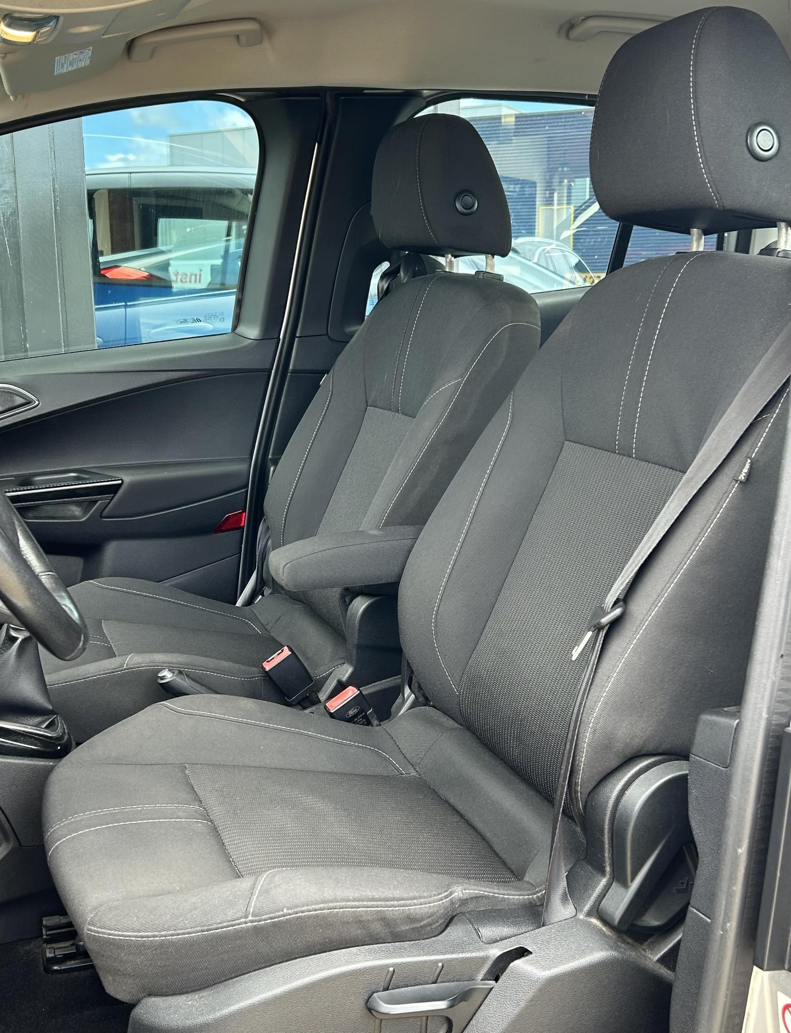 Foto van Ford B-max