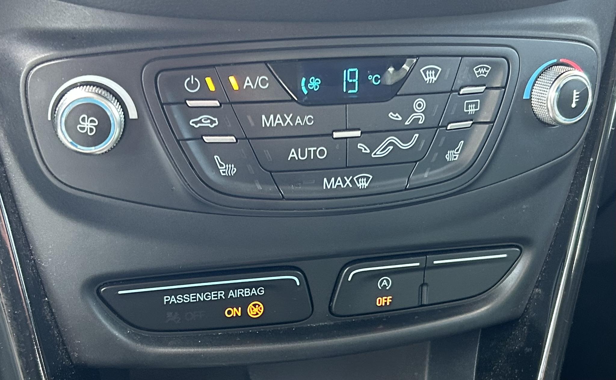 Foto van Ford B-max