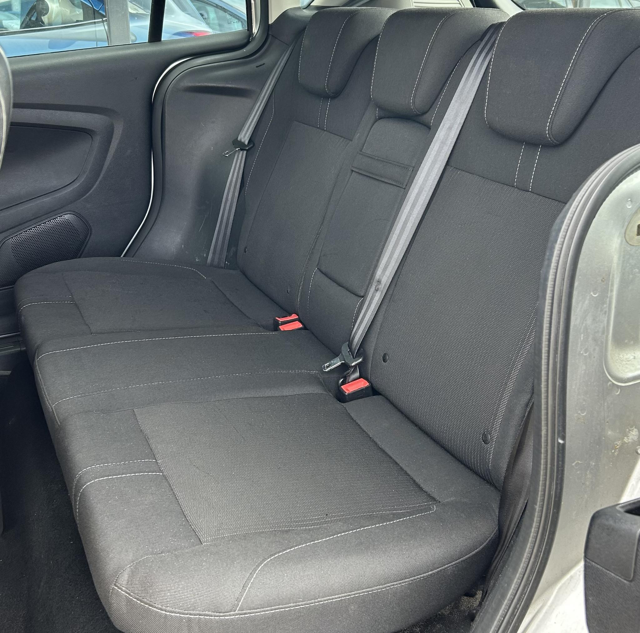 Foto van Ford B-max