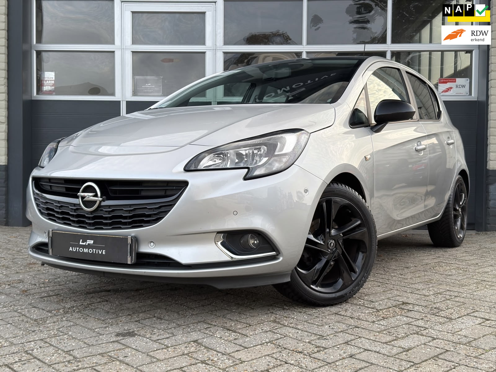 Opel Corsa-e 1.4 Color Edition / Automaat / NL-auto / 5-drs 2015 - voorkant