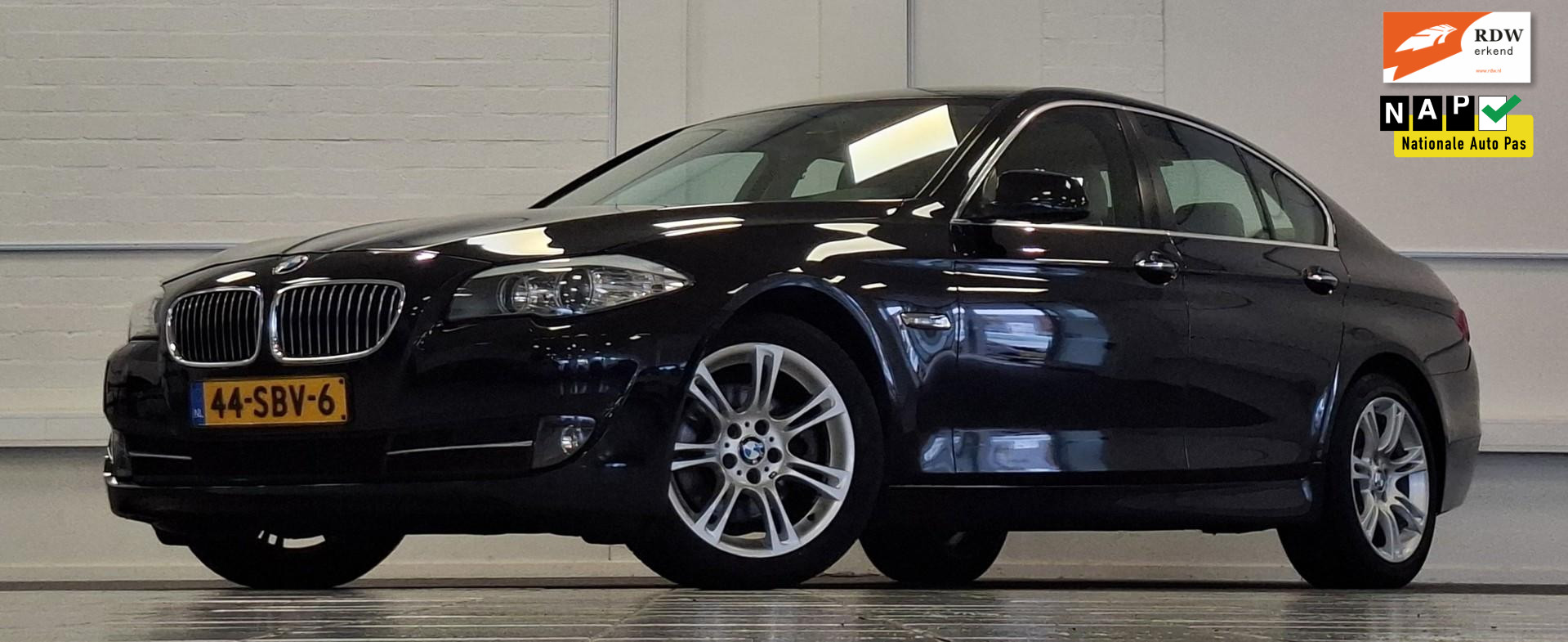 BMW 523i 523i Executive 2e Eigenaar Leder Navi Head-up Elek stoelen Mooi! 2011 - voorkant